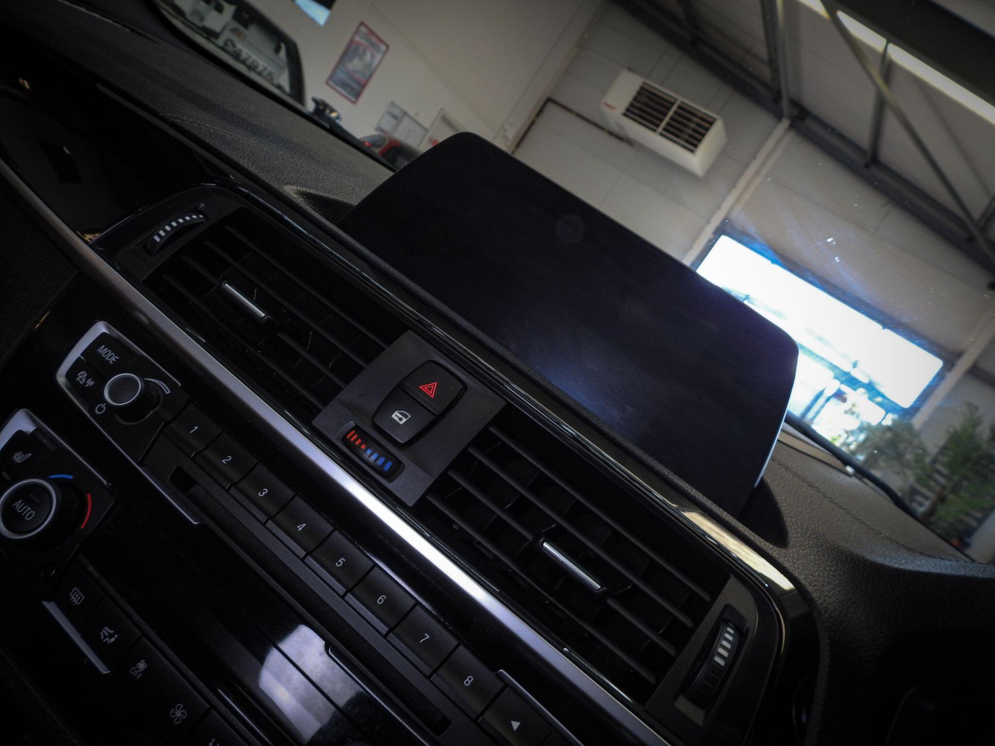 BMW 1 Series view 30