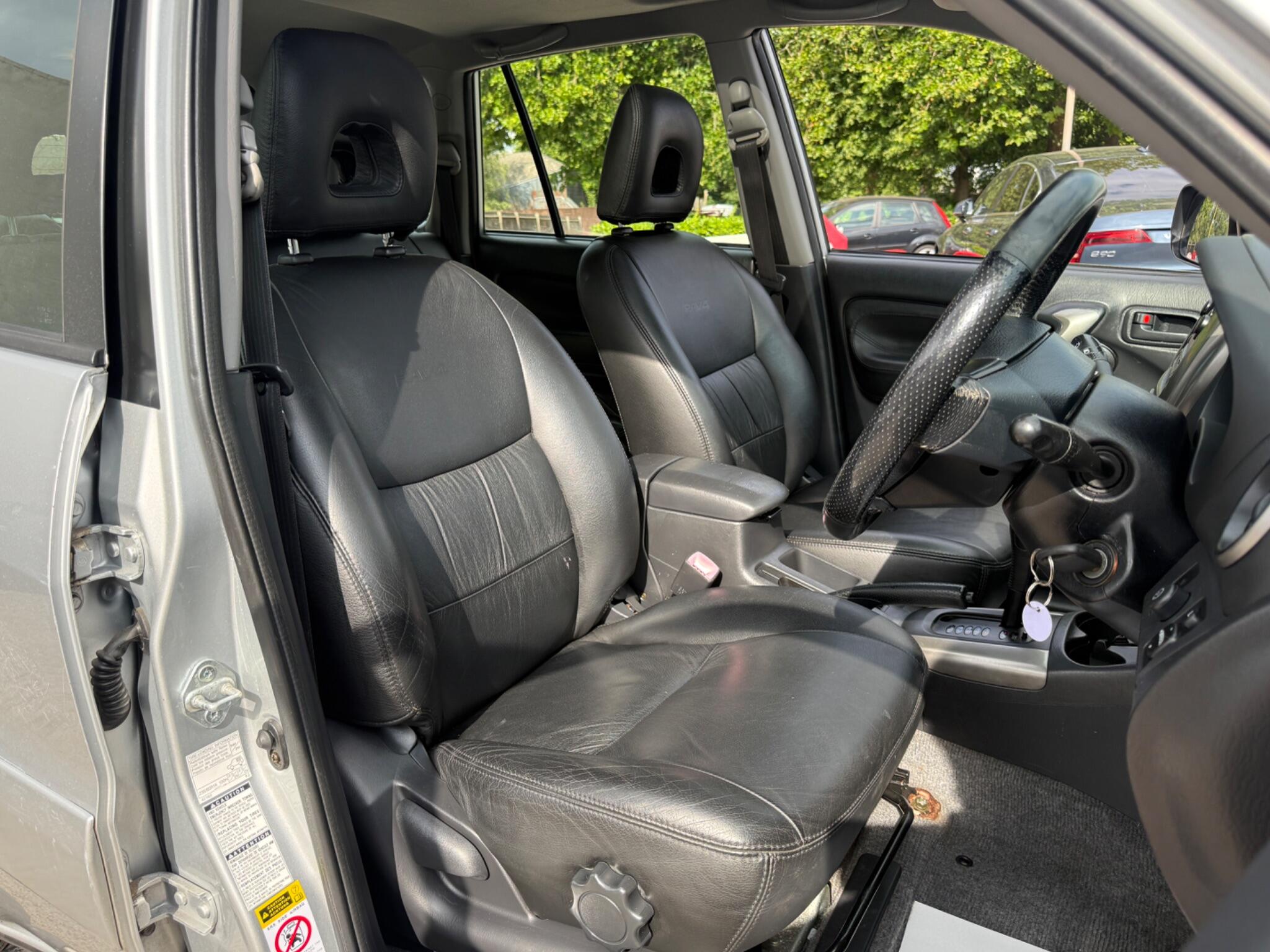 Toyota {Other Models} - Image 30
