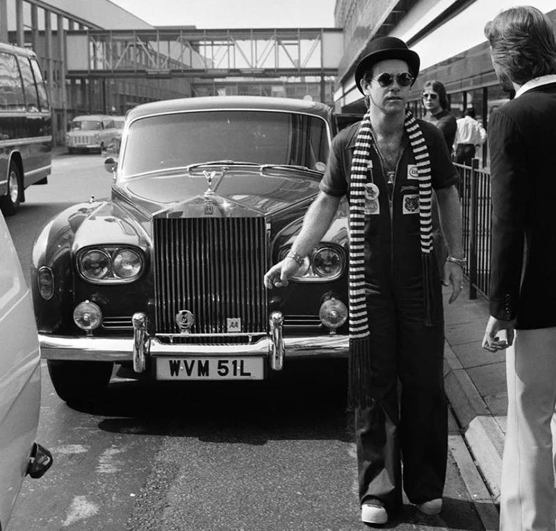 Rolls-Royce Phantom view 13