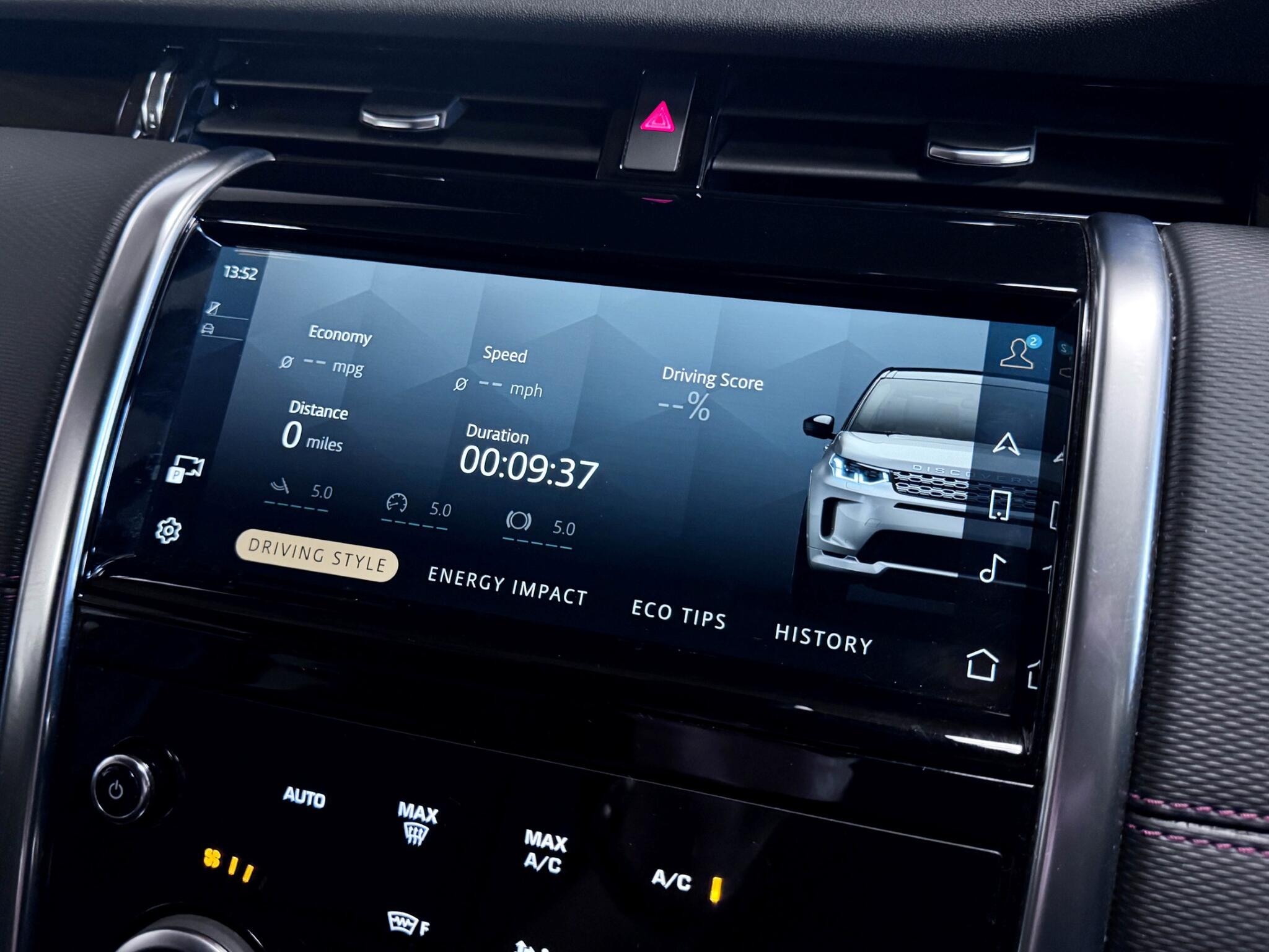Land Rover Discovery Sport view 53