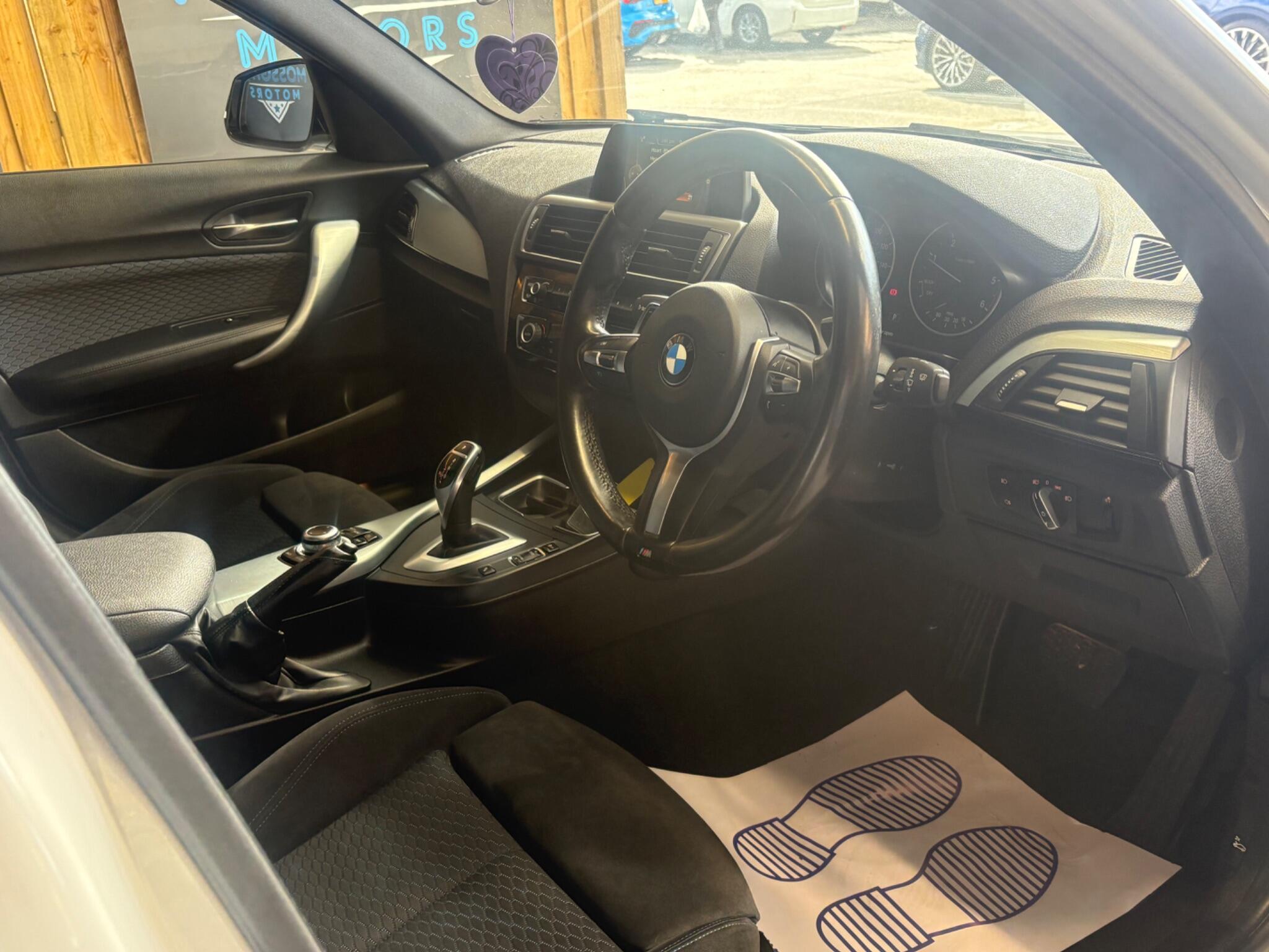 BMW 1 Series view 15