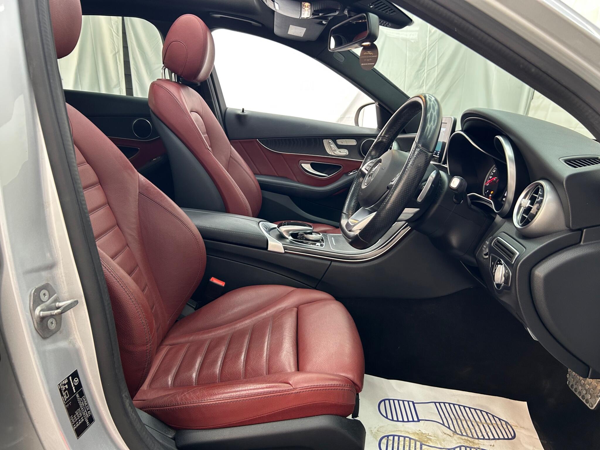 Mercedes-Benz C Class view 21