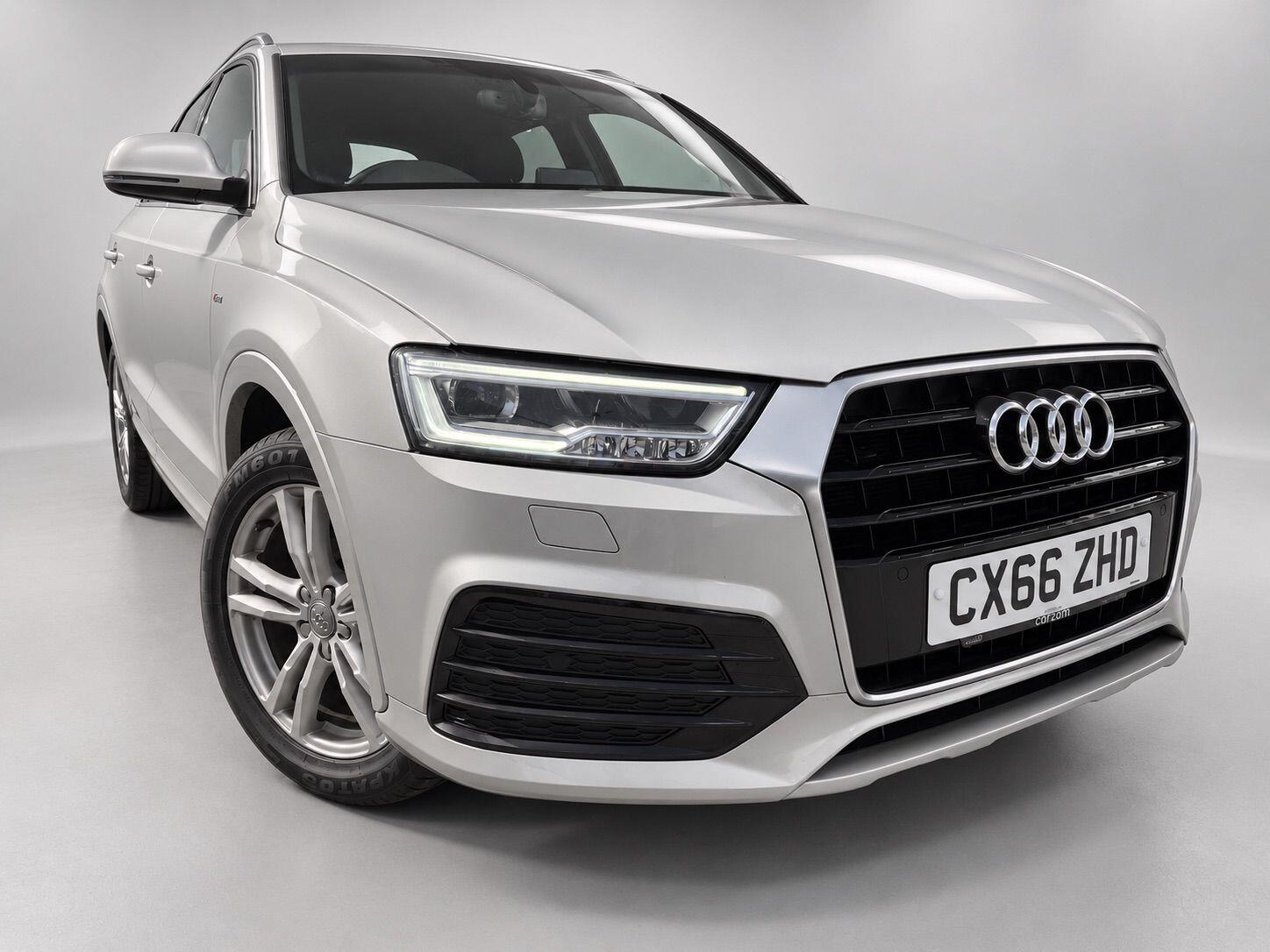 Audi Q3 view 5