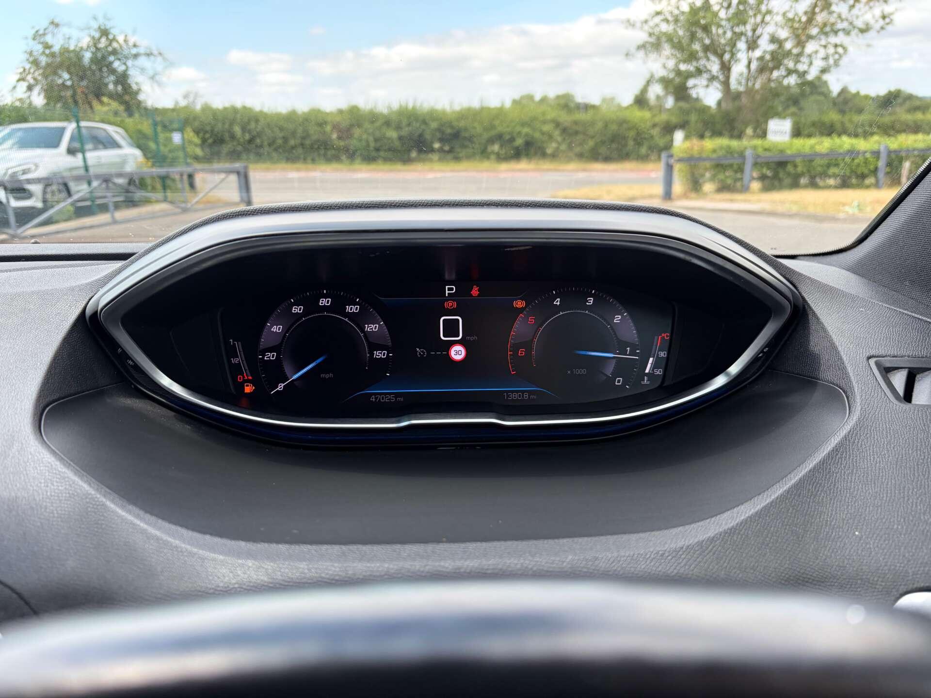 Peugeot 5008 view 41