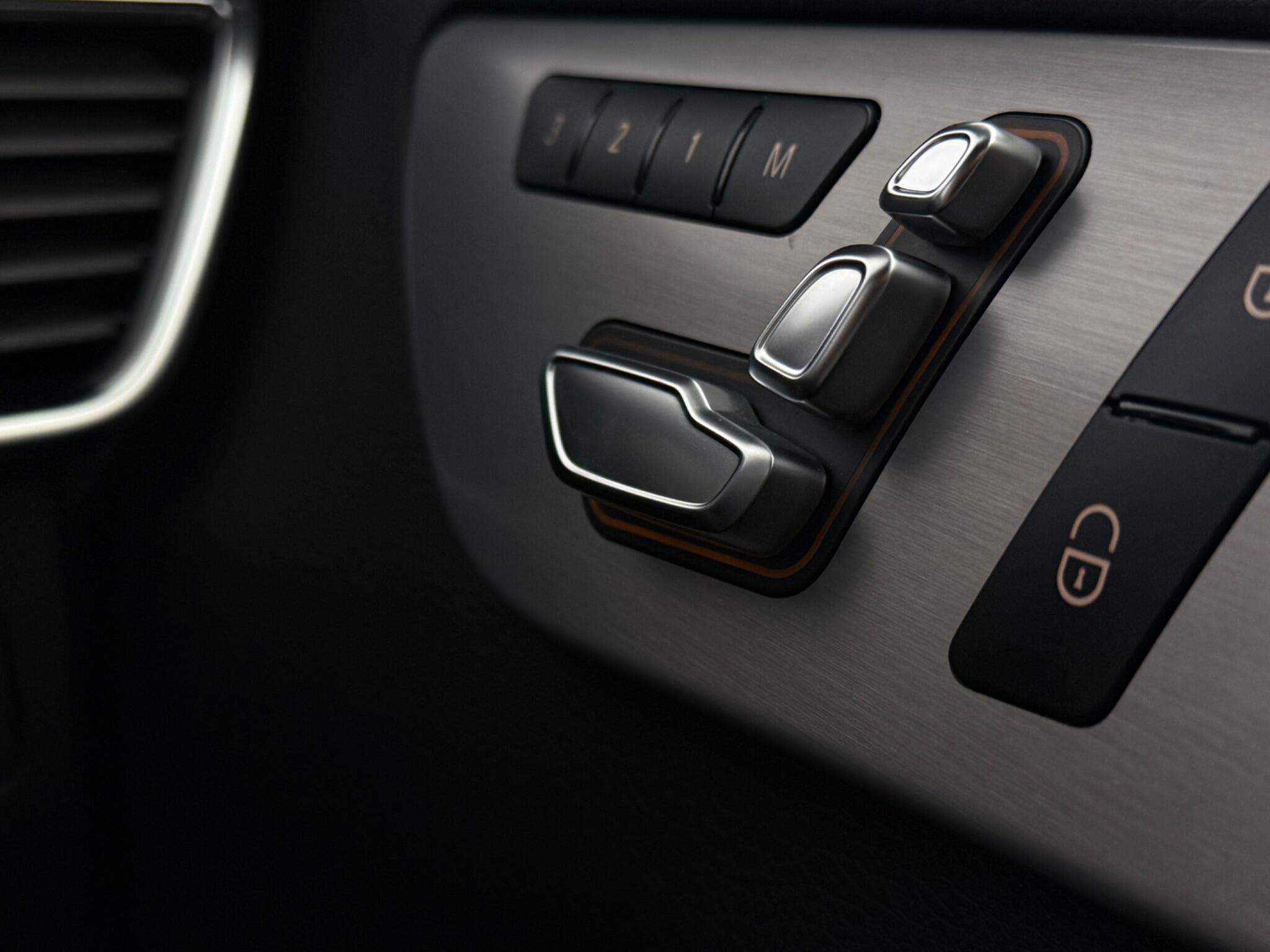 Mercedes-Benz GLE view 22