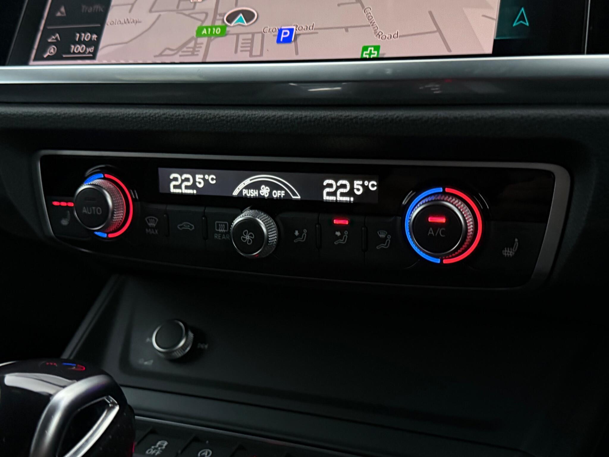 Audi Q3 view 26