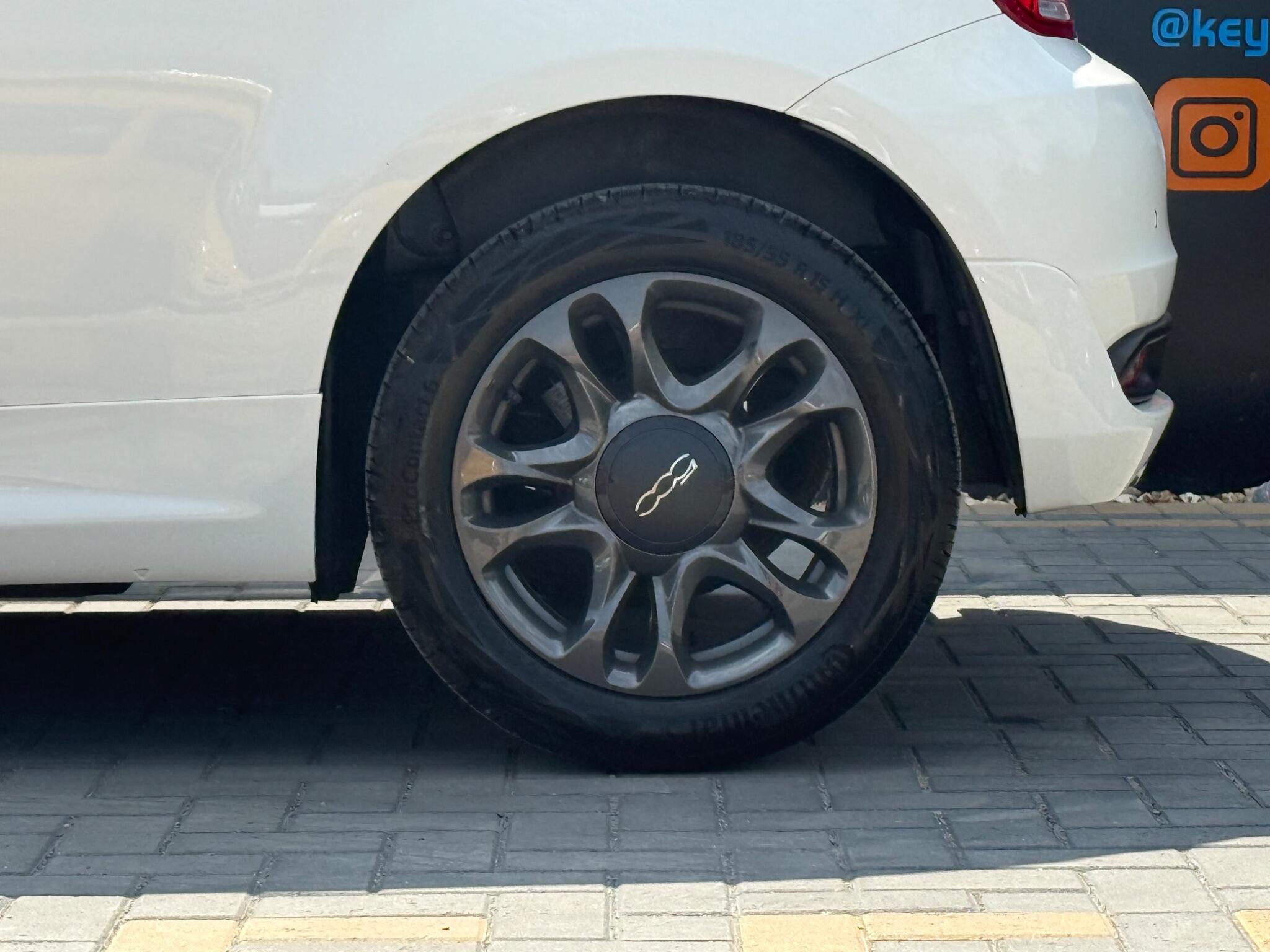 Fiat 500 view 15