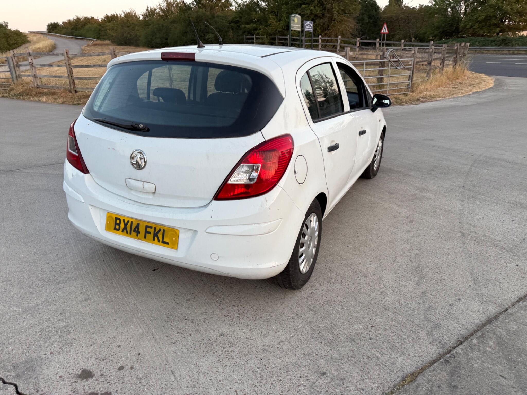 Vauxhall Corsa 1.3 CDTi ecoFLEX S Euro 5 (s/s) 5dr (A/C) — photo 26 of 74