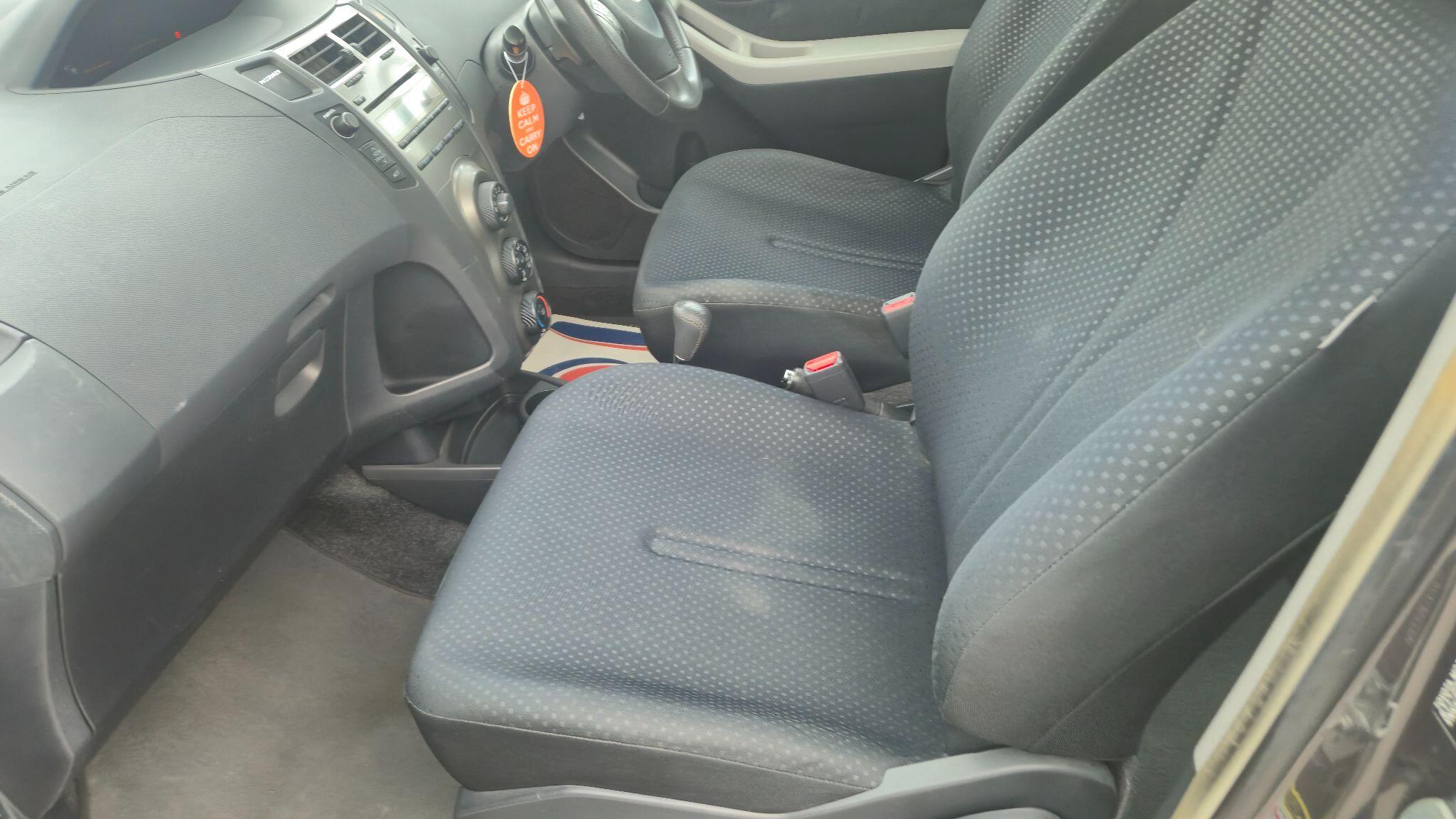 Toyota Yaris view 19