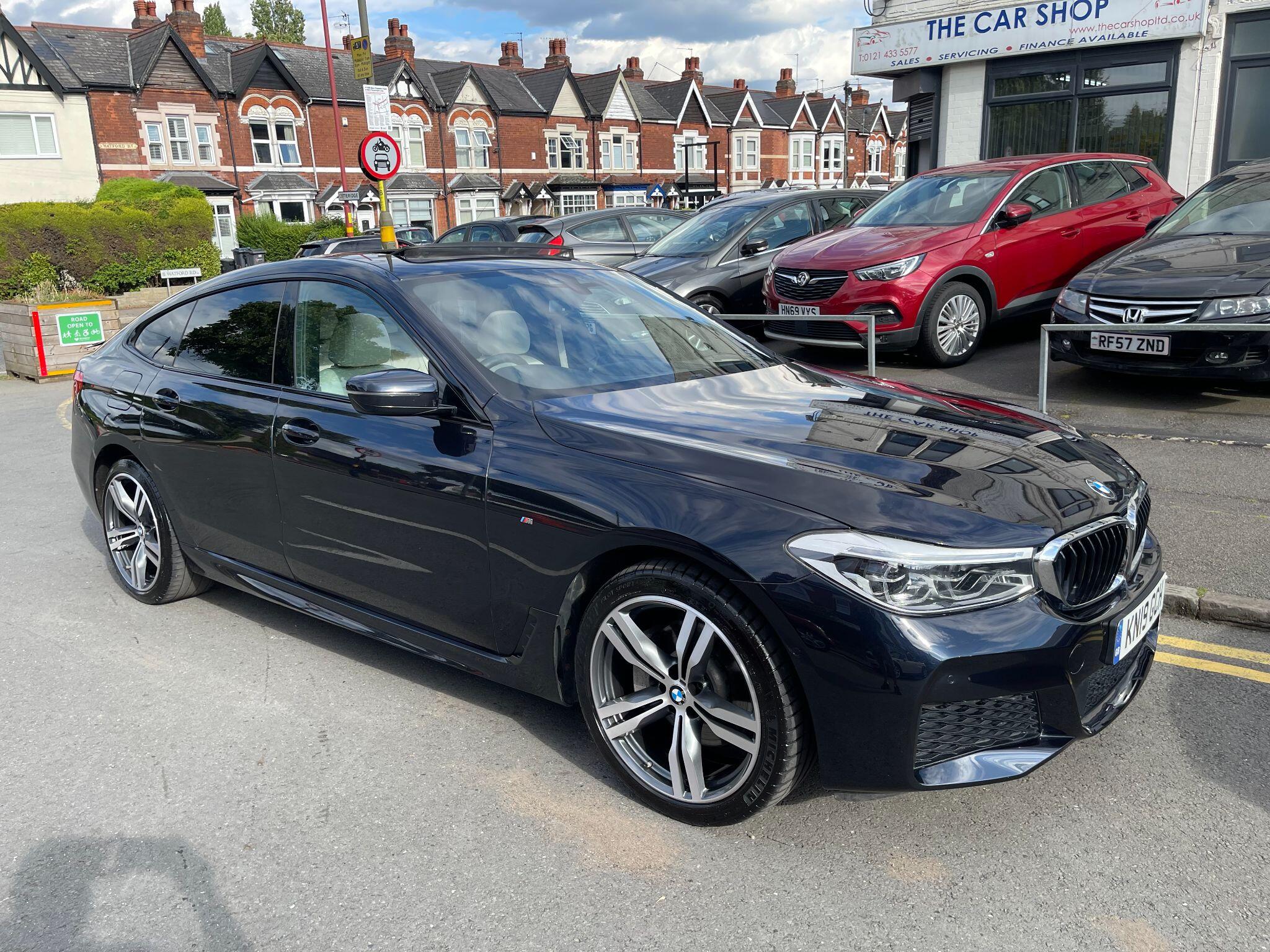 BMW 6 Series view 8