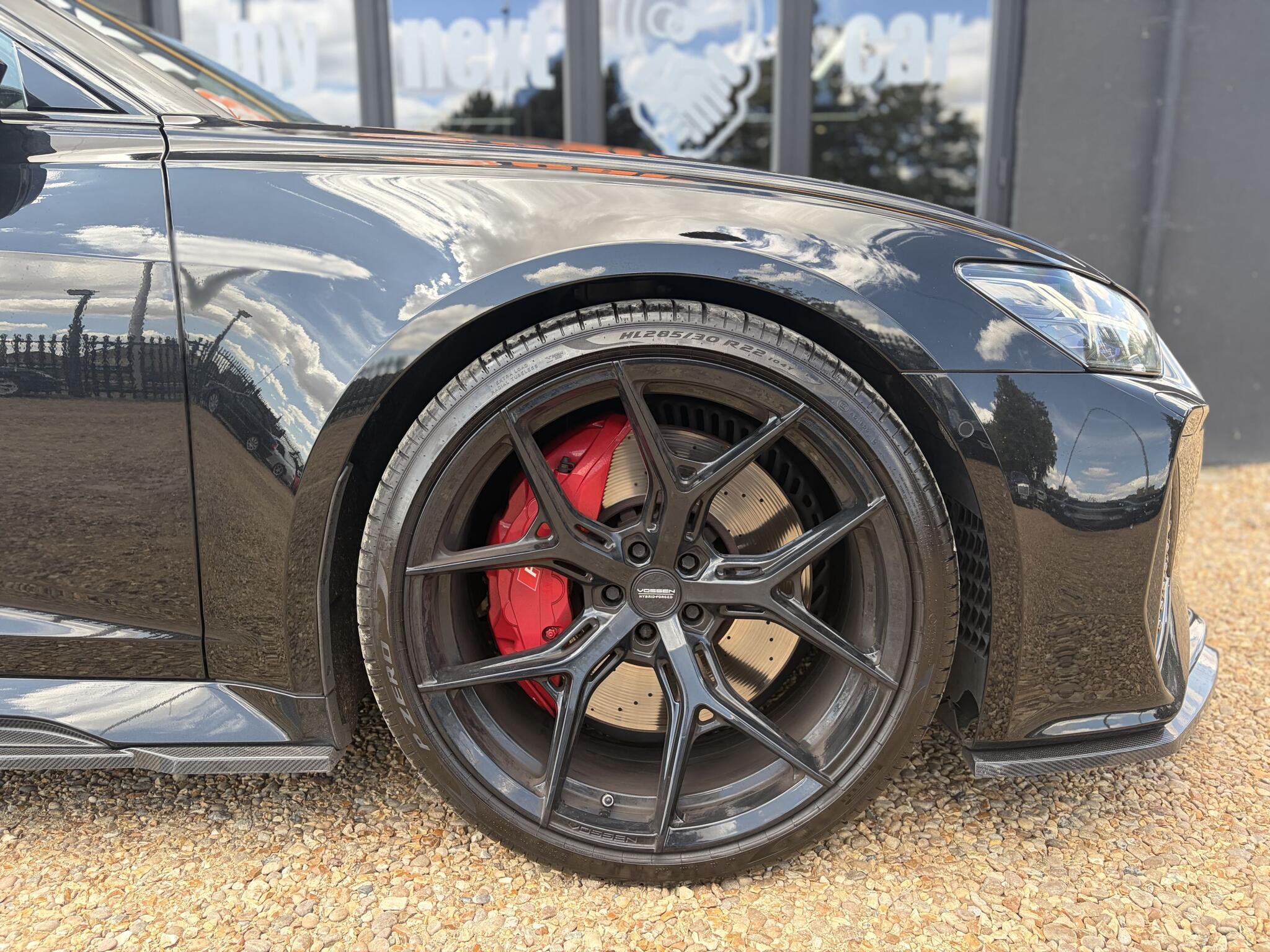 Audi RS6 Avant view 12