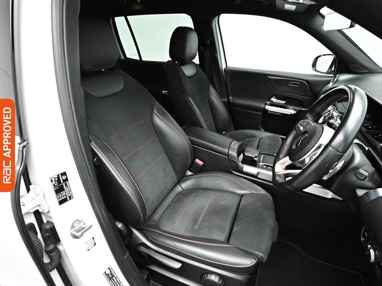 Mercedes-Benz GLB view 12