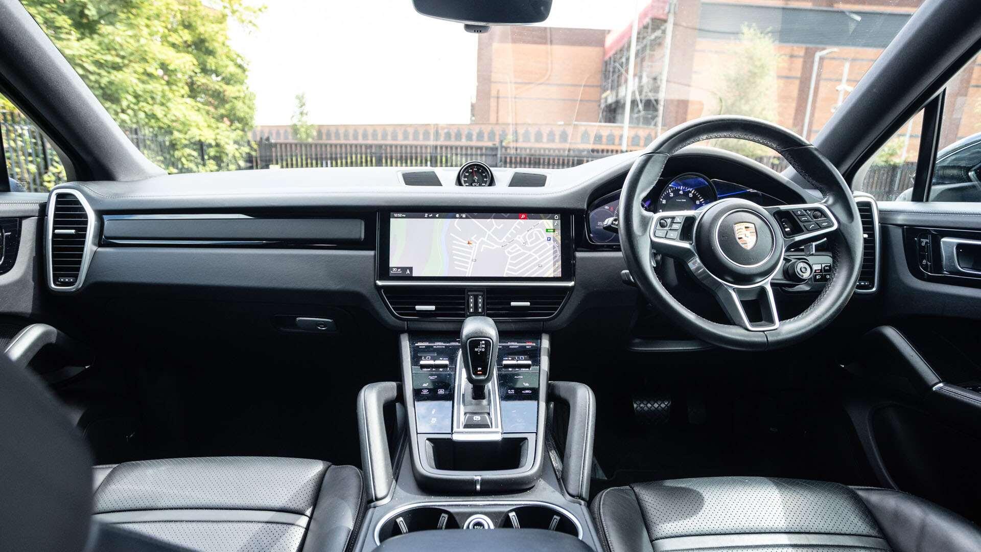 Porsche Cayenne view 12