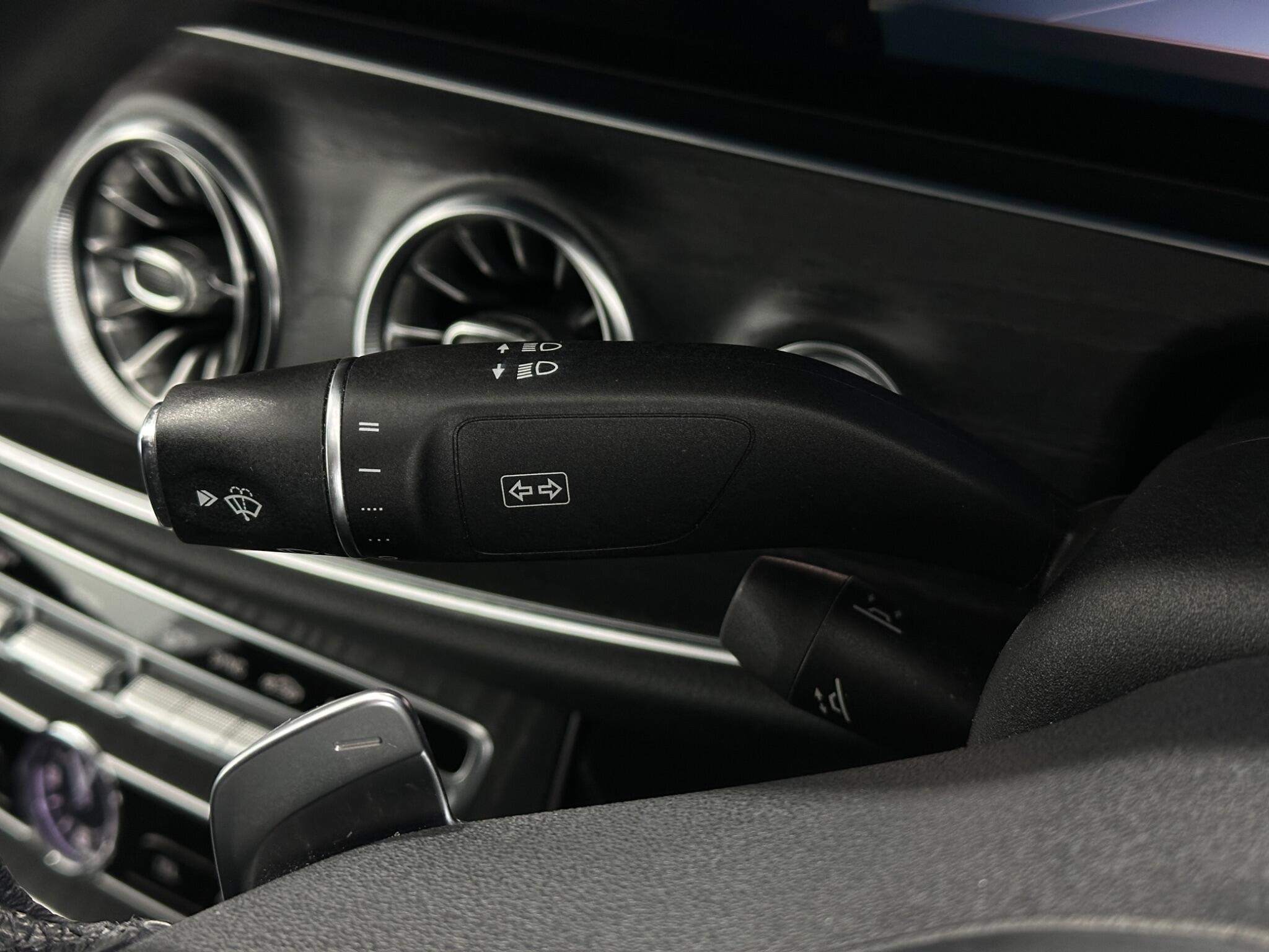 Mercedes-Benz E-Class view 13