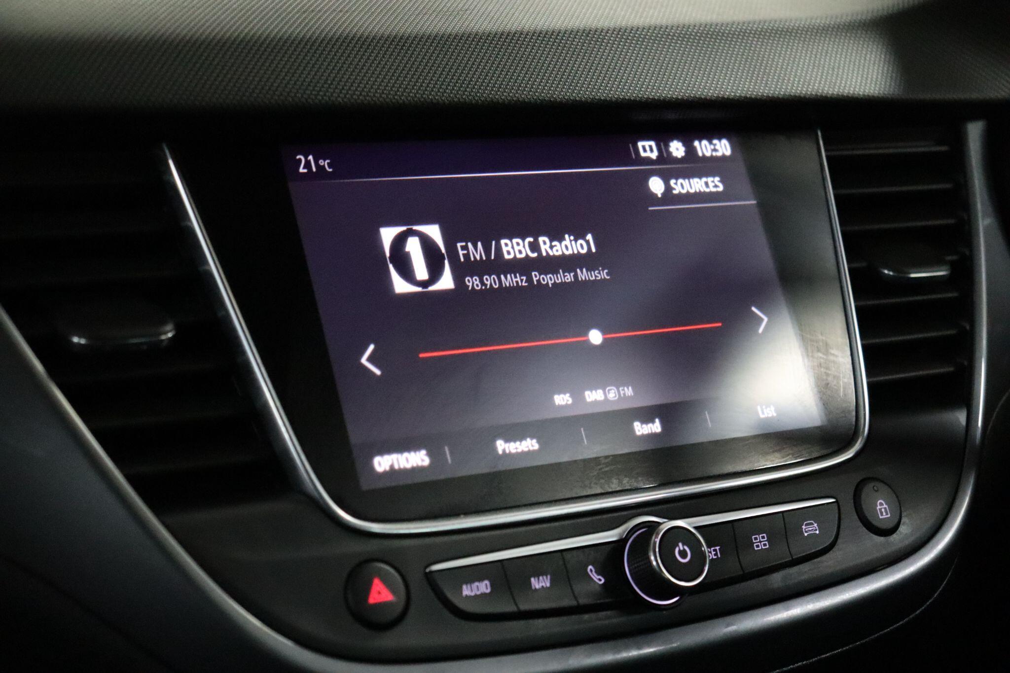 Vauxhall Crossland X view 39