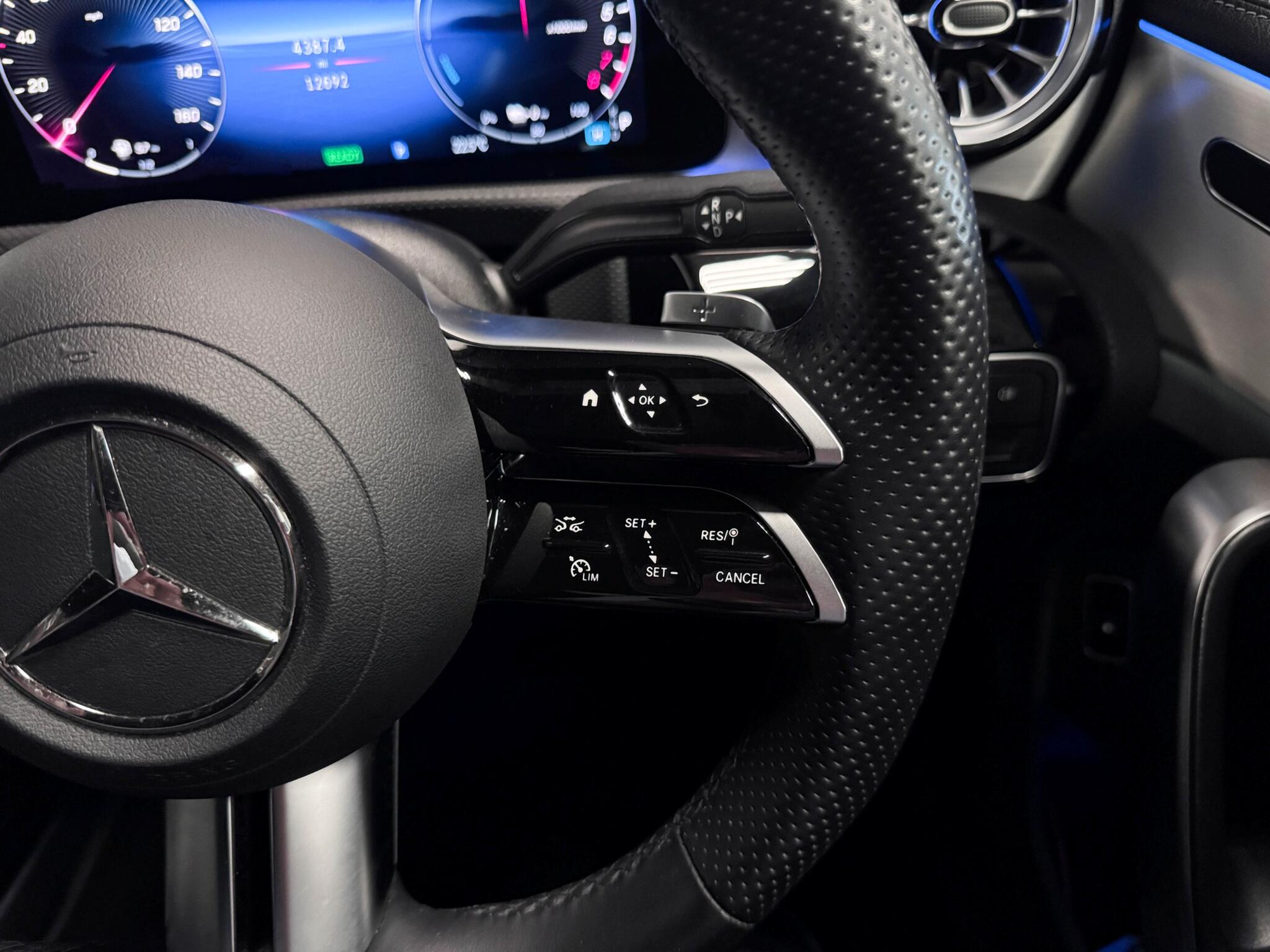 Mercedes-Benz Cla view 14