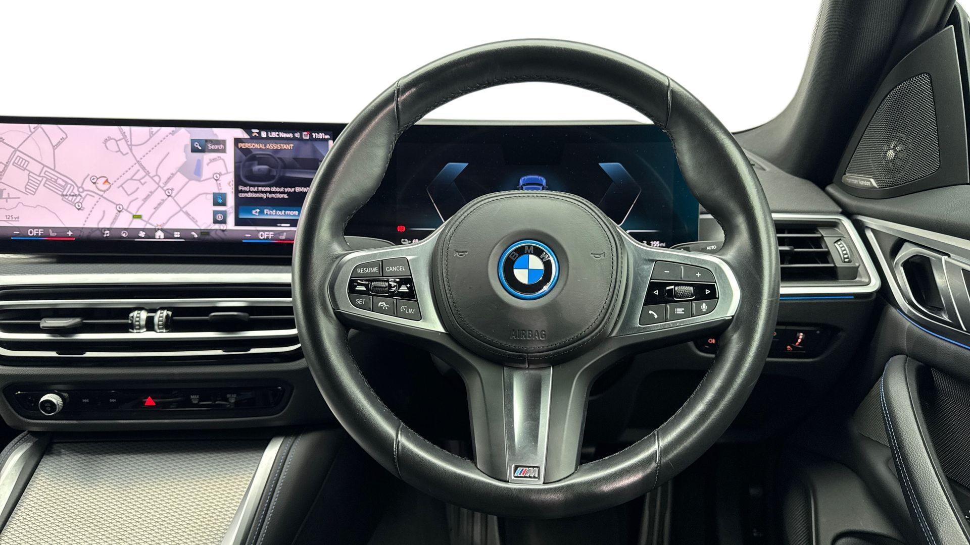 BMW i4 view 5