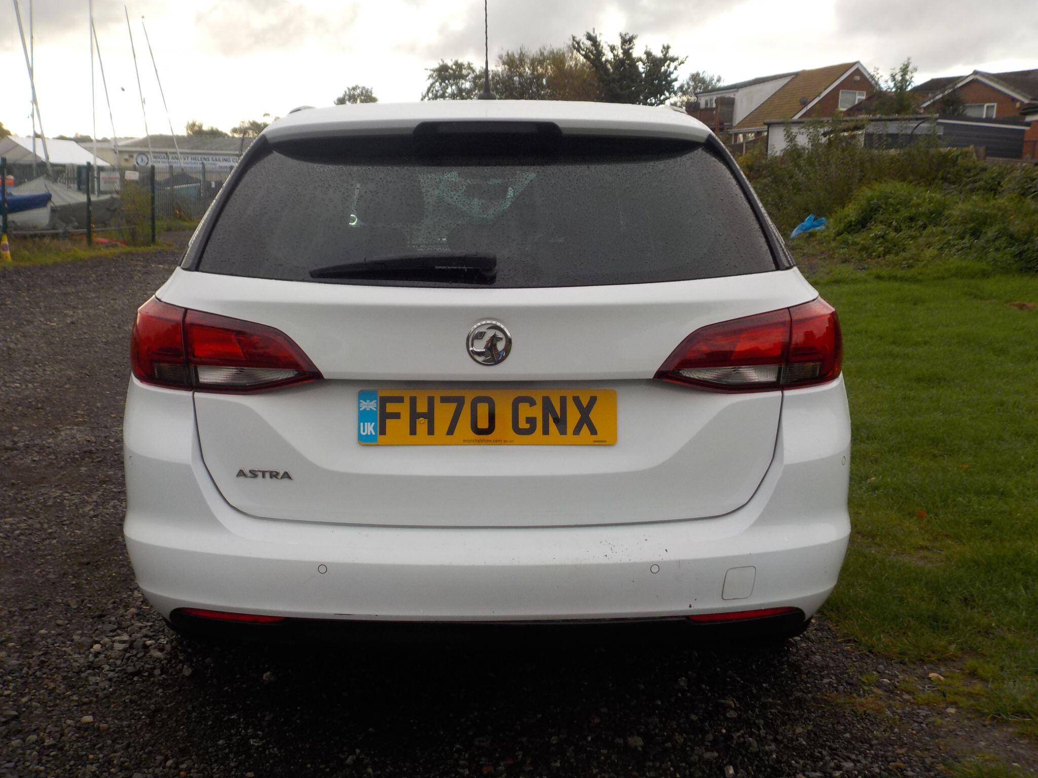 Vauxhall Astra 1.5 Turbo D SE Sports Tourer Euro 6 (s/s) 5dr