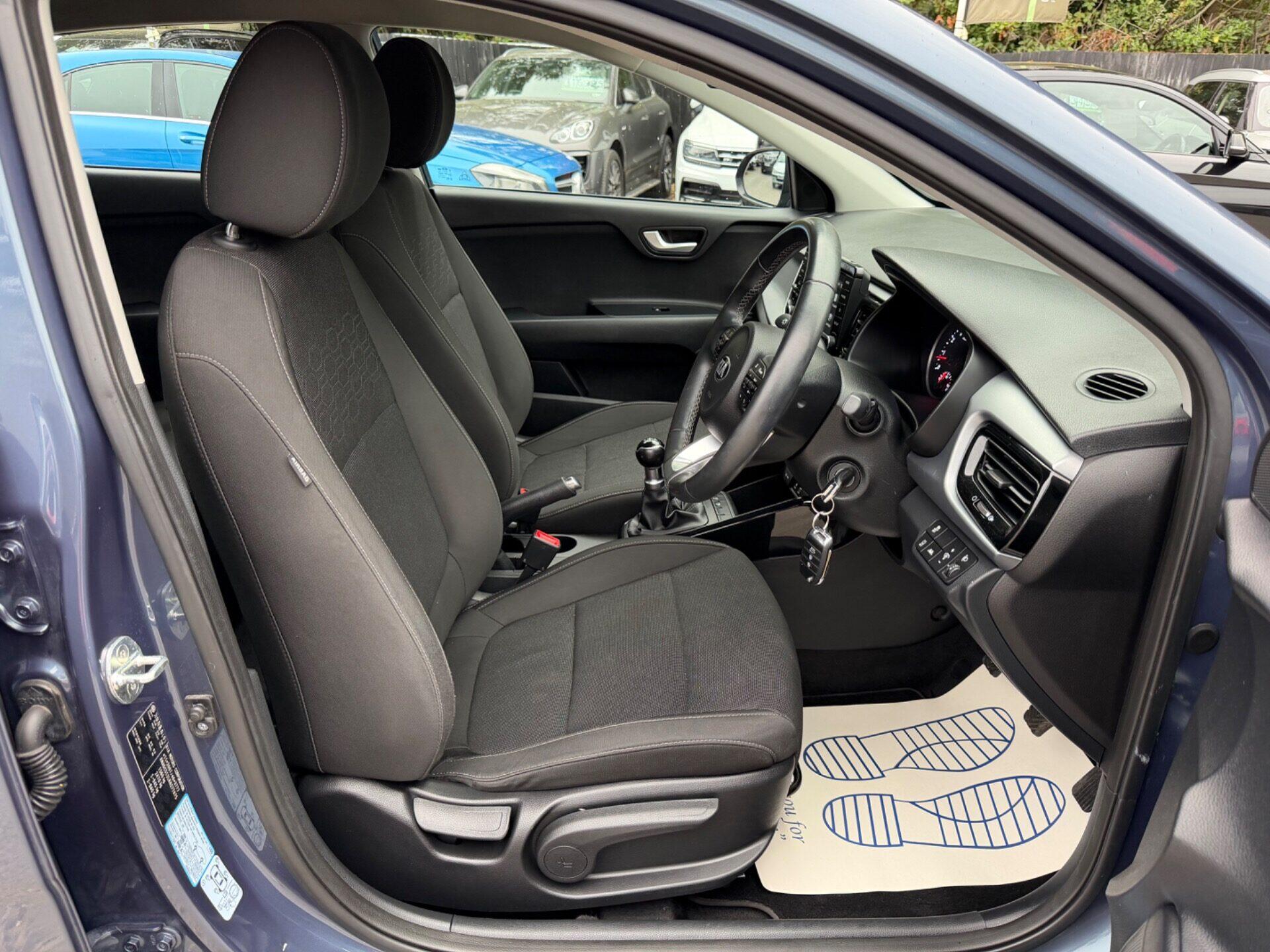 Kia Rio view 16