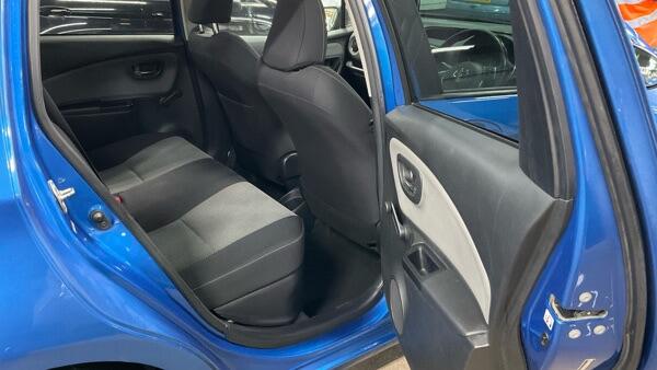 Toyota Yaris view 10