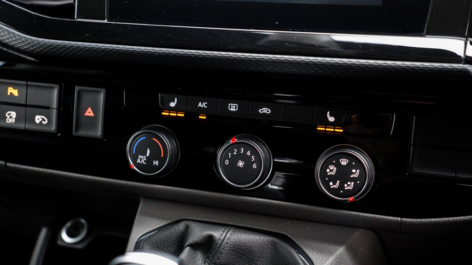 Volkswagen Transporter view 44