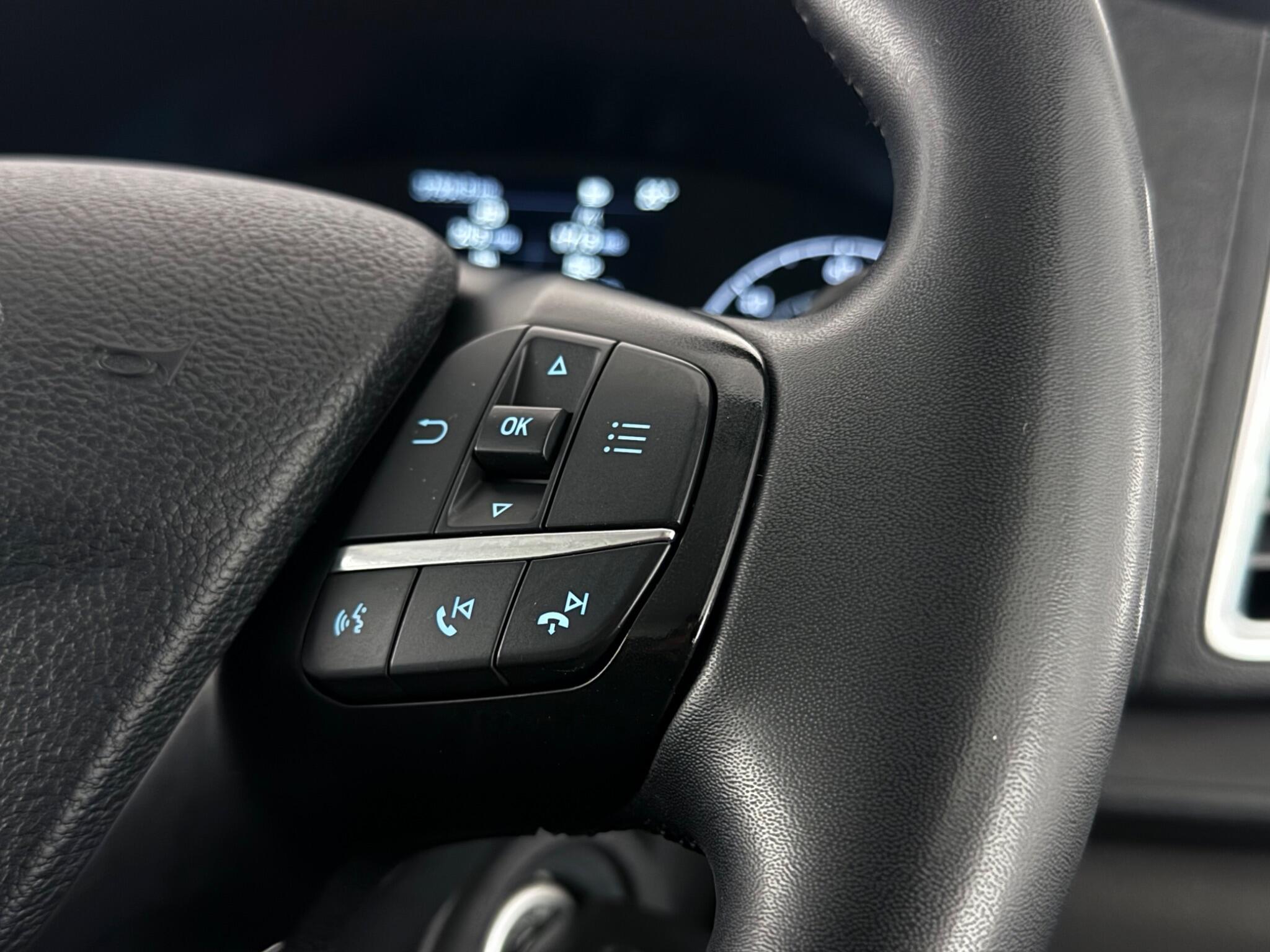 Ford Transit Custom view 14
