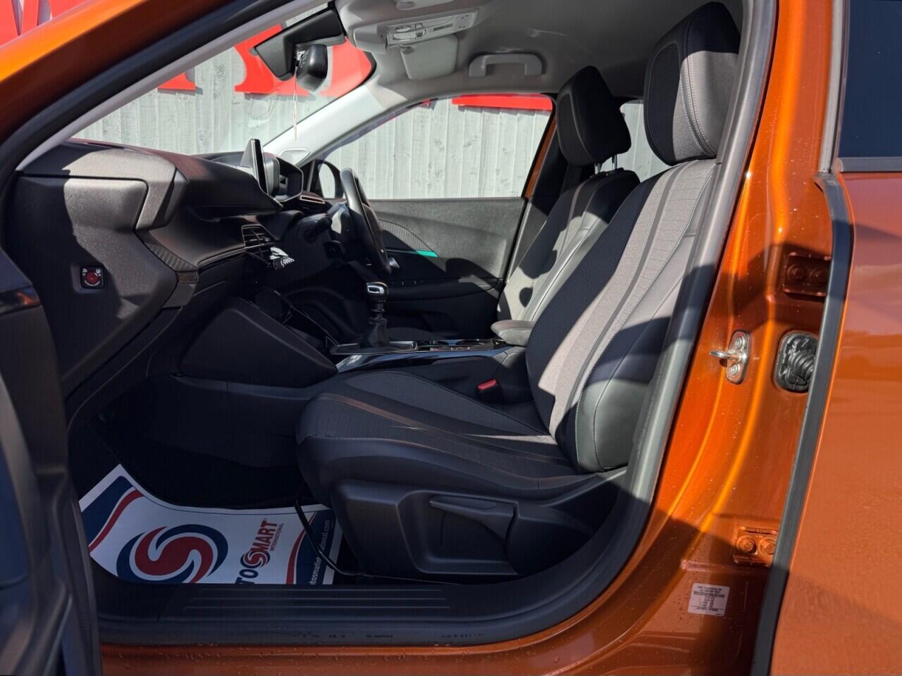 Peugeot 2008 view 2