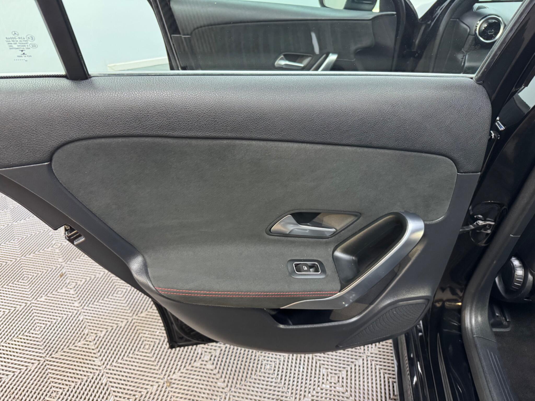 Mercedes-Benz A-Class view 41