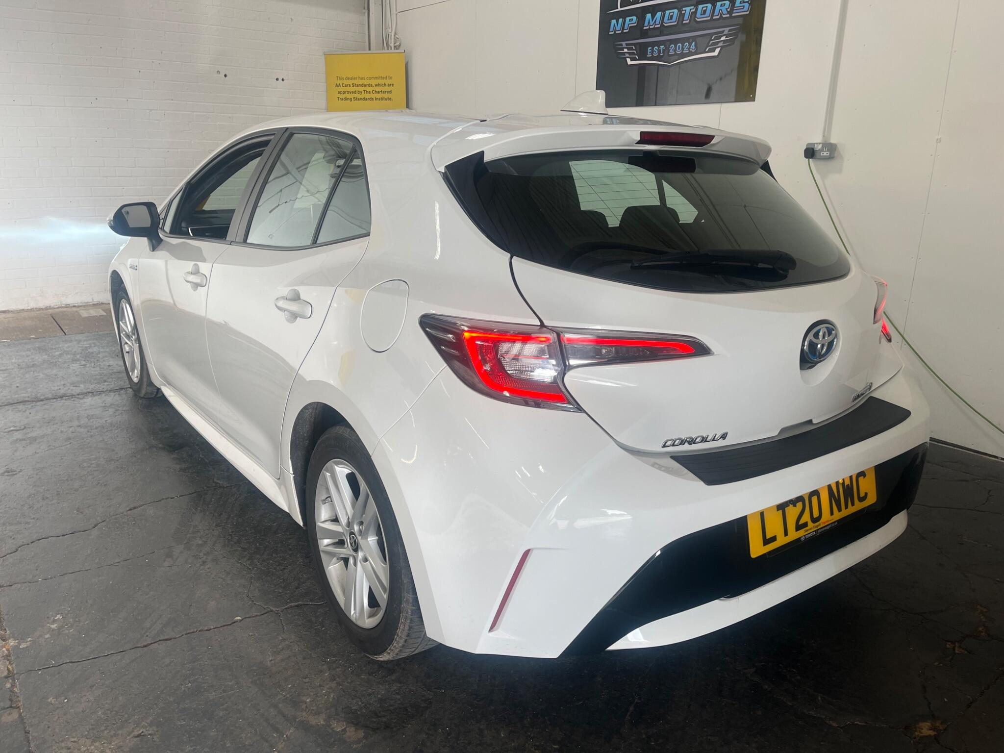 2020 Toyota Corolla 1.8 VVT-h Icon CVT Euro 6 (s/s) 5dr • 57,988 miles image 4