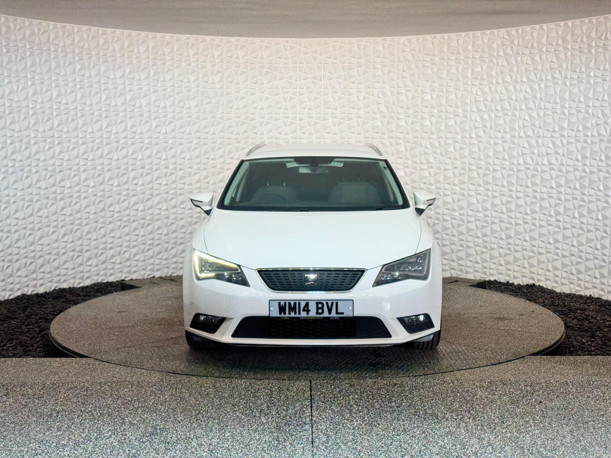 Seat Leon view 4
