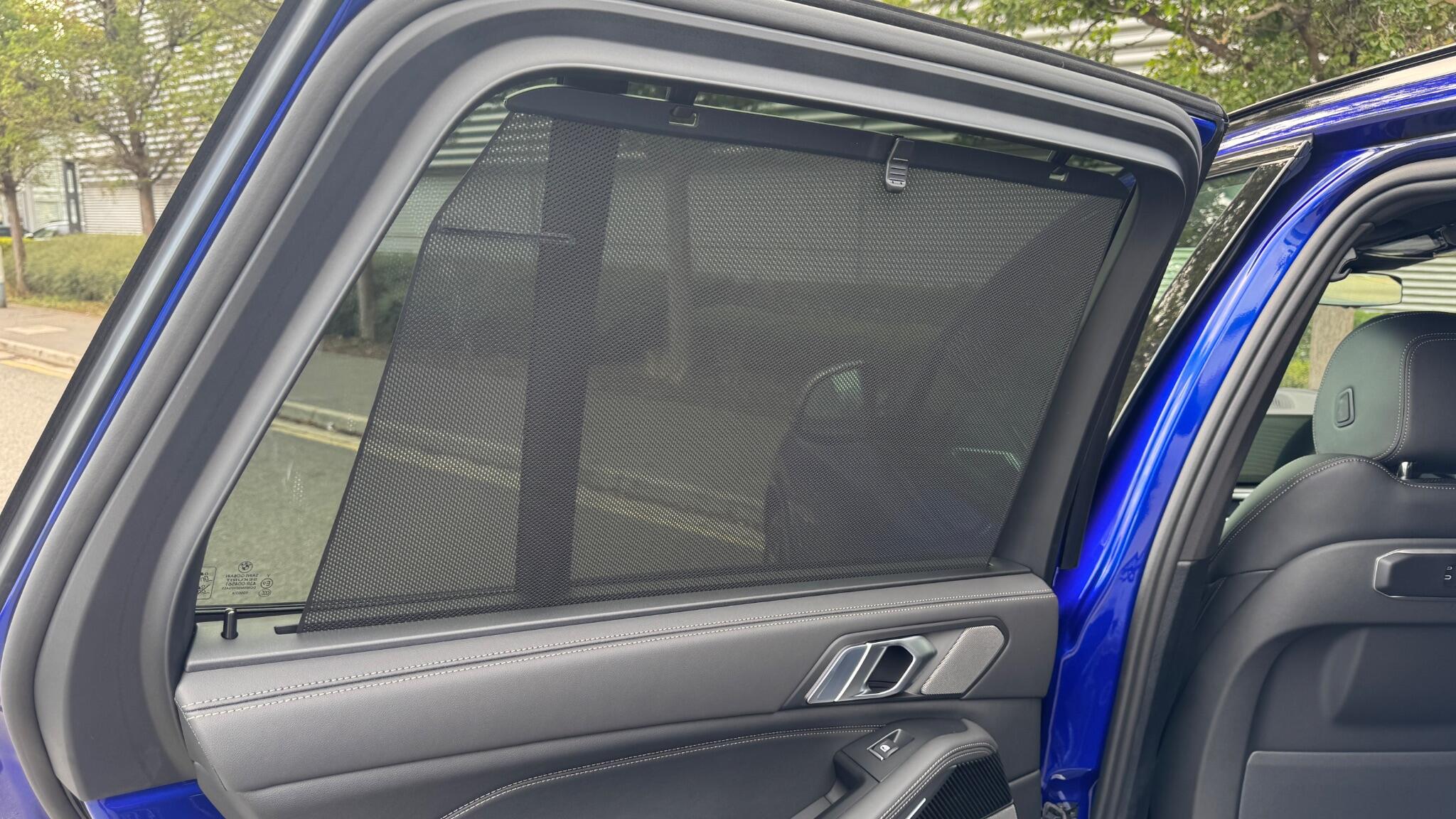 BMW X5 view 21