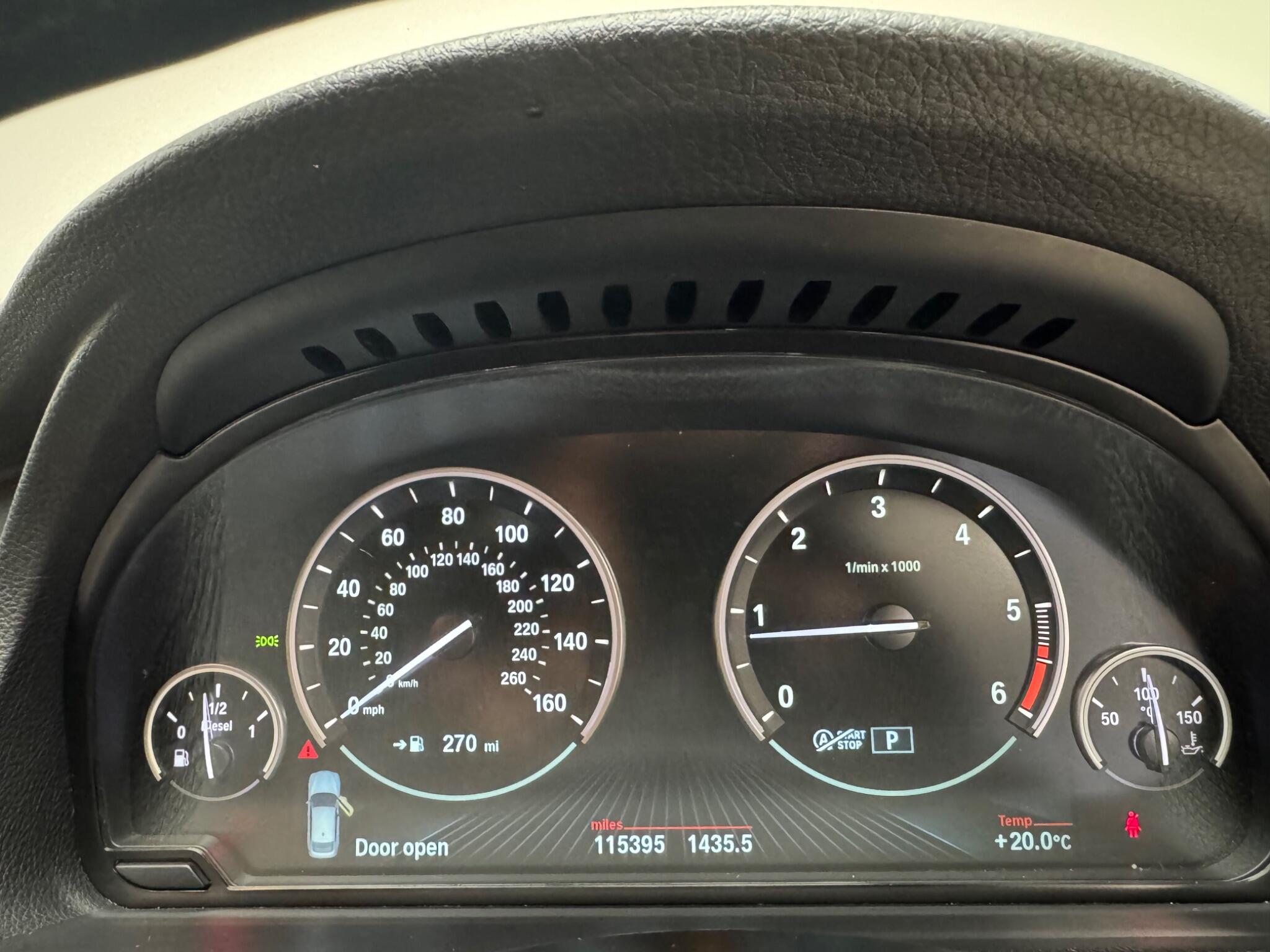 BMW 5 Series view 19