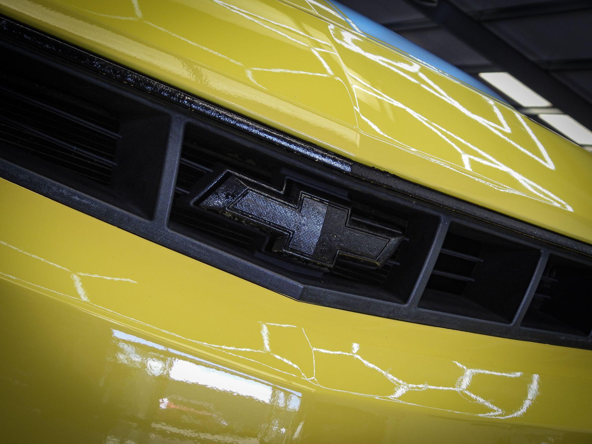 Chevrolet Camaro view 9