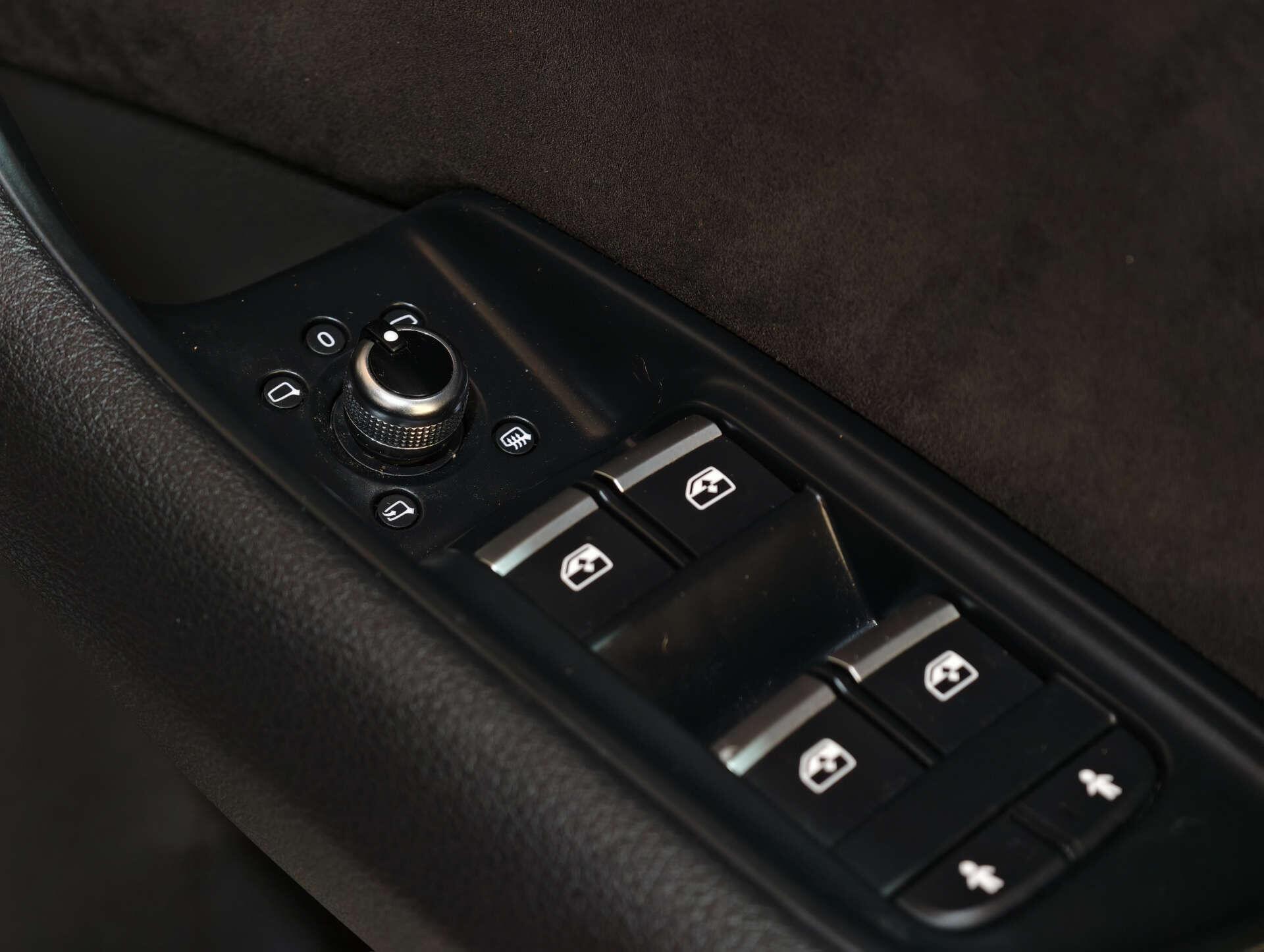 Audi SQ7 view 28