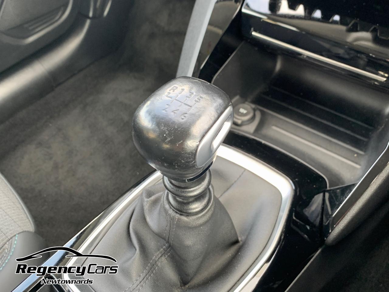 Peugeot 208 view 29