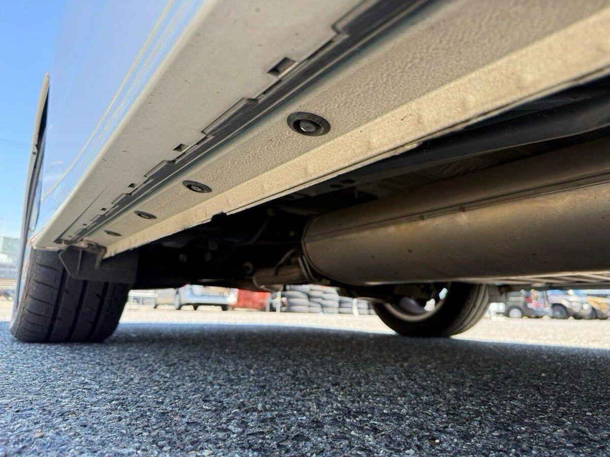 Toyota Vellfire view 21