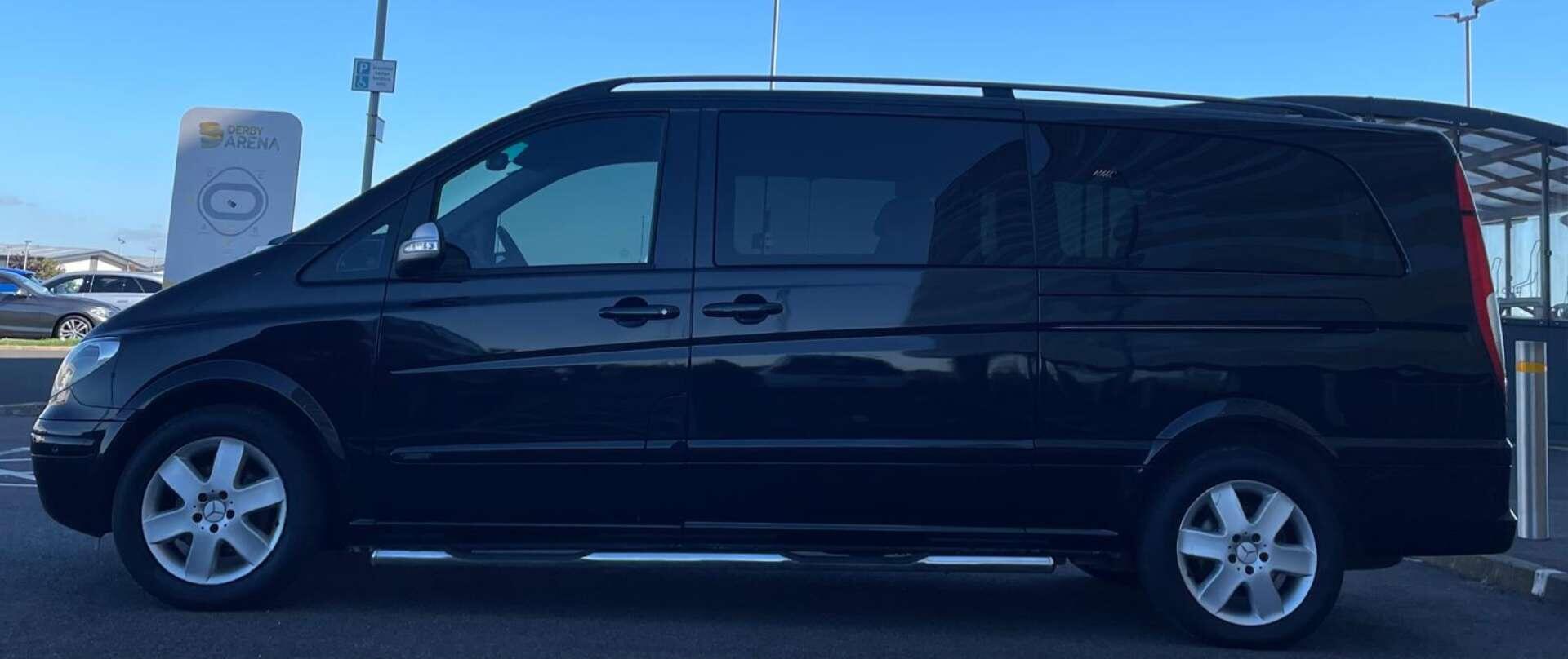 Mercedes-Benz Viano view 19