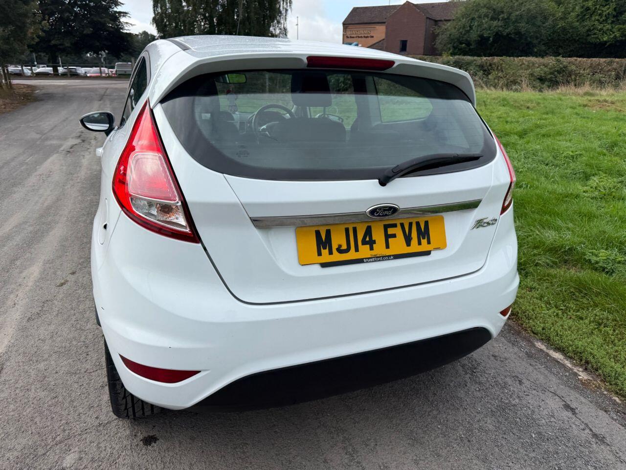 Ford Fiesta view 44