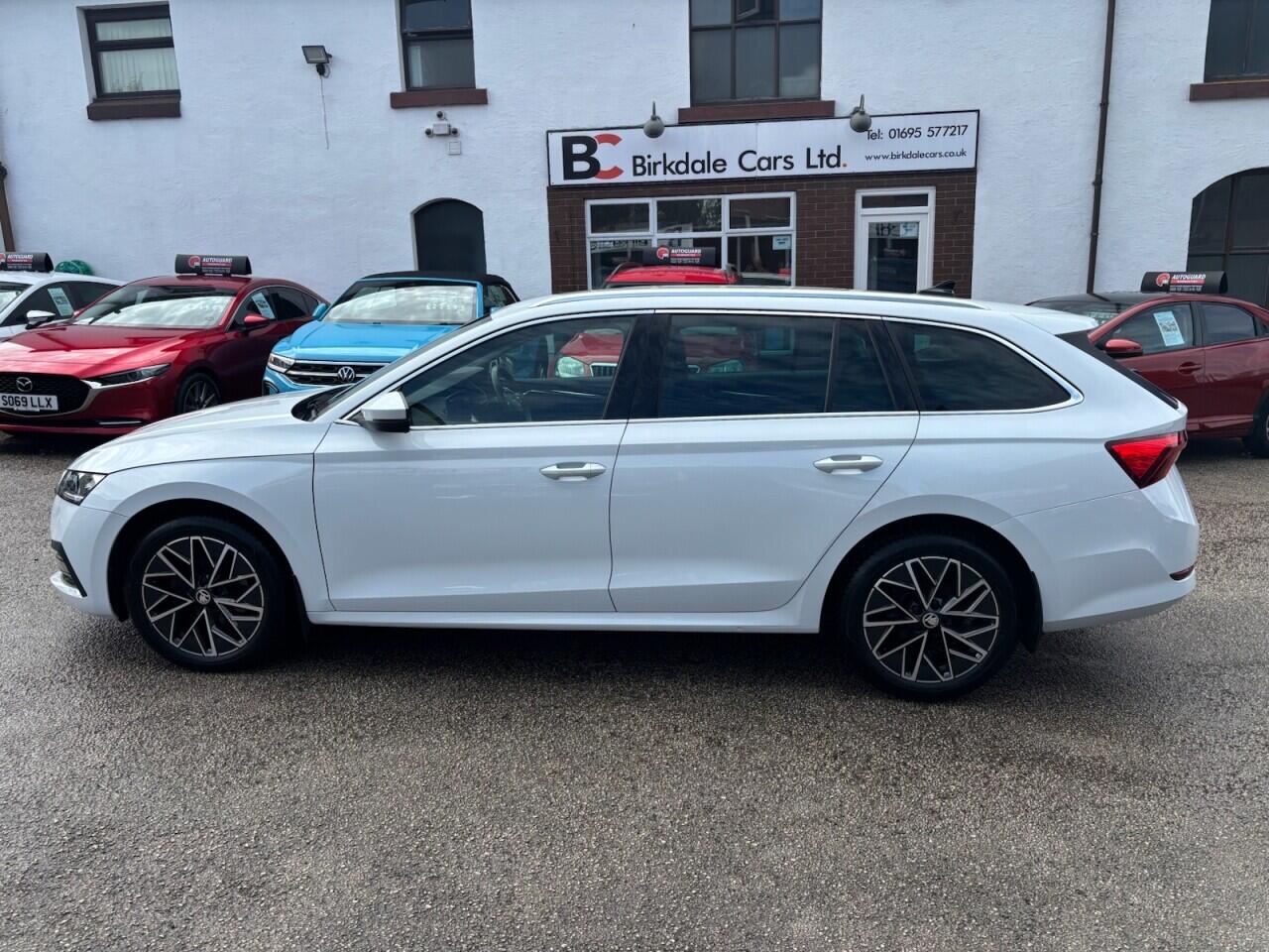 Skoda Octavia view 7