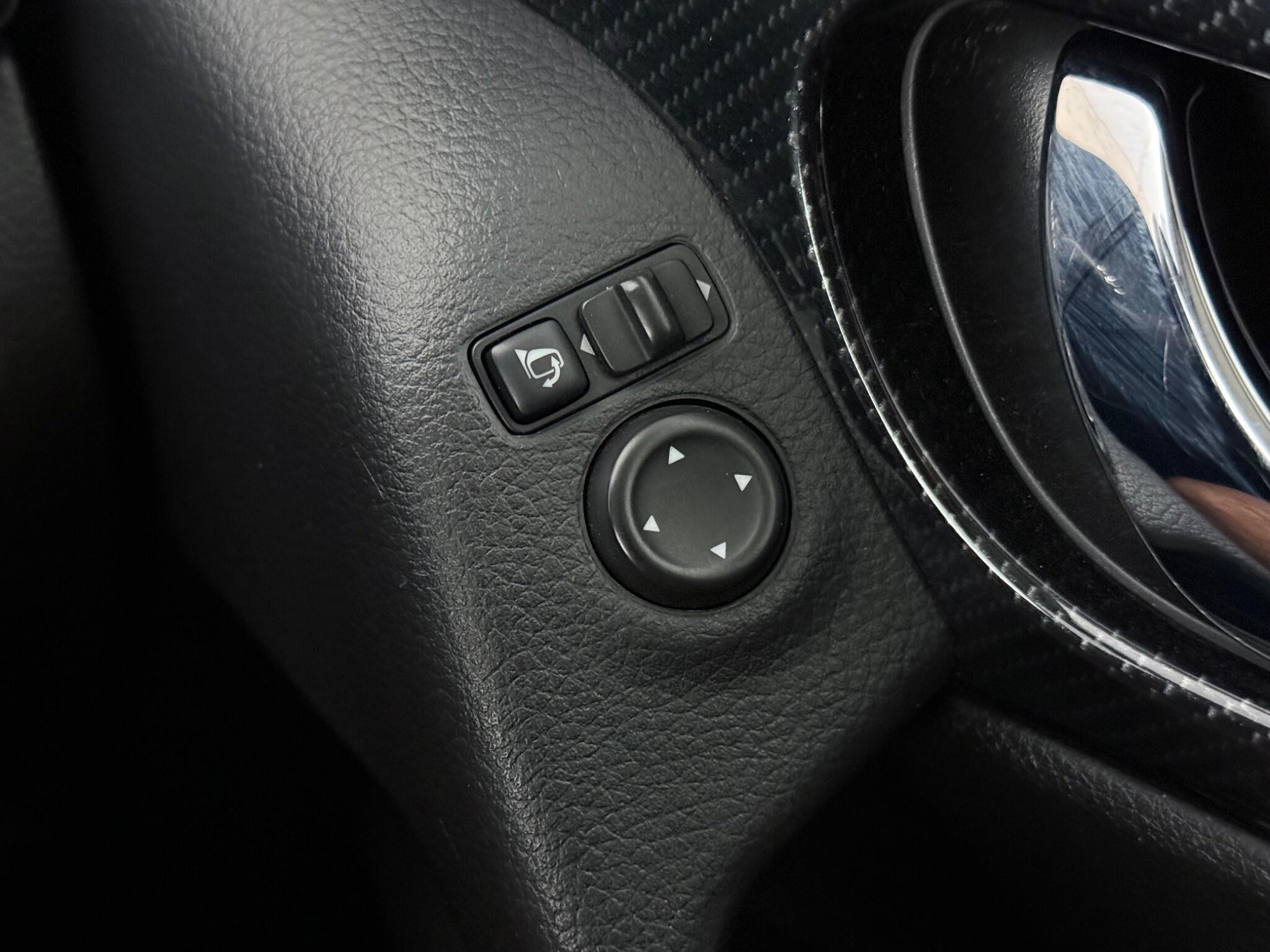 Nissan X-Trail view 14