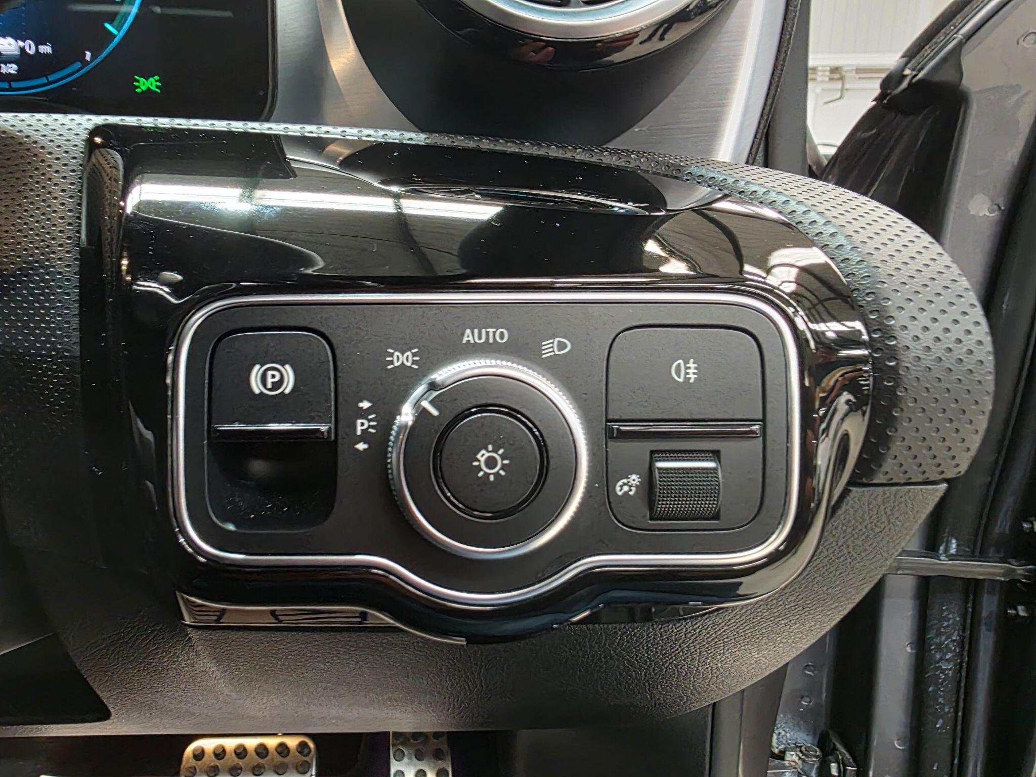Mercedes-Benz A Class view 17