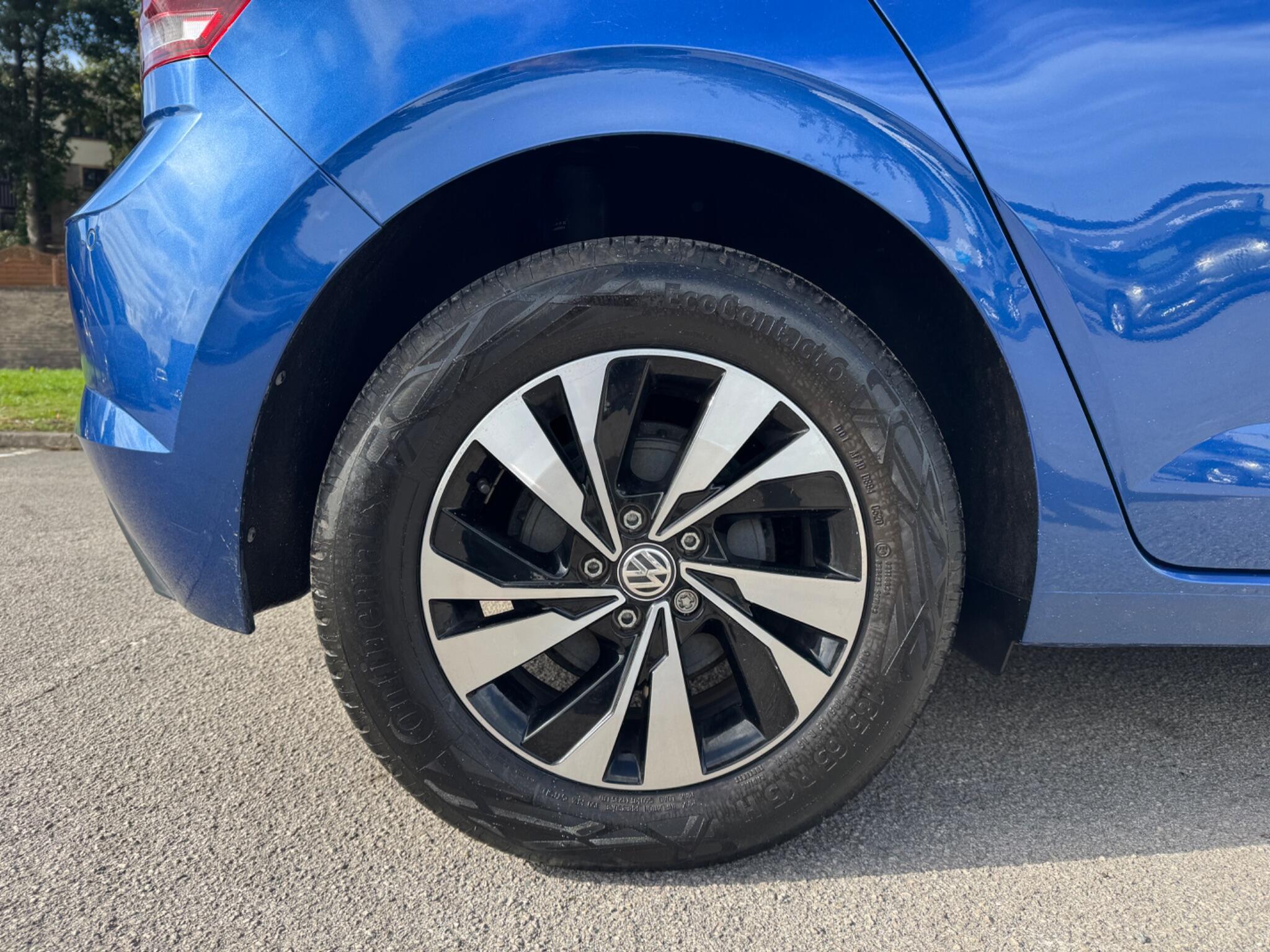 Volkswagen Polo view 10