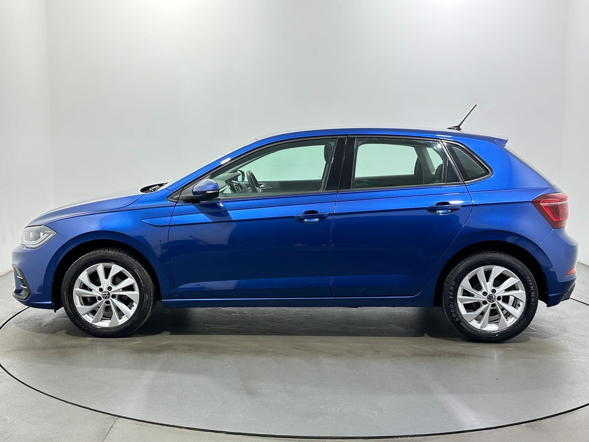 Volkswagen Polo view 5