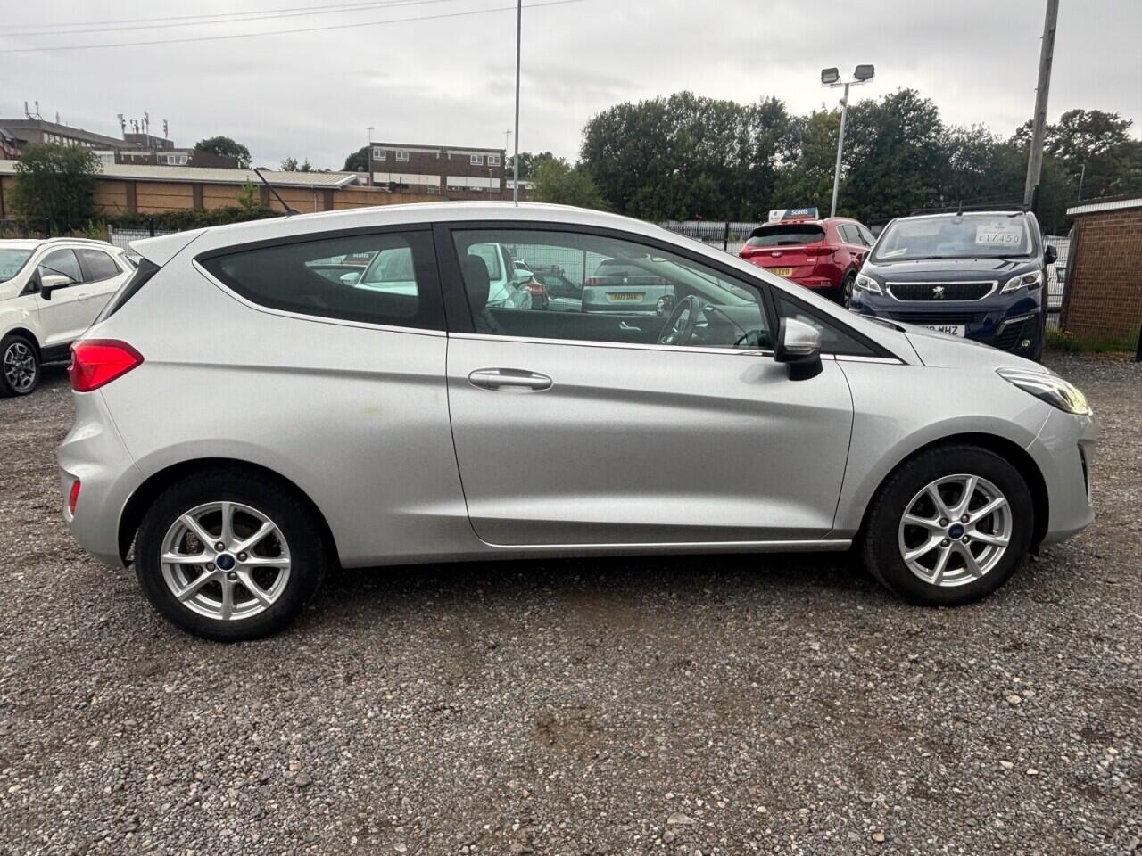 Ford Fiesta view 8