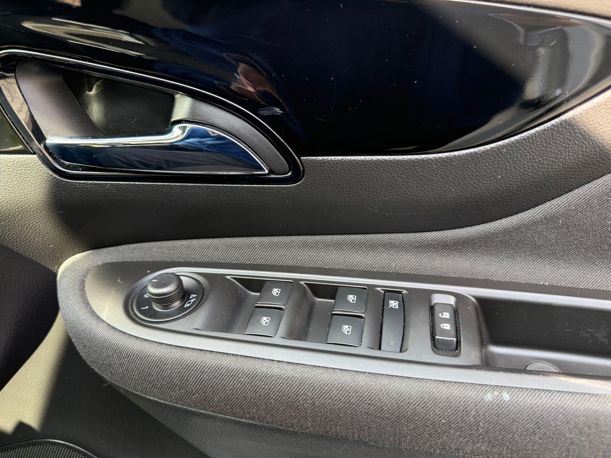 Vauxhall Mokka X view 35