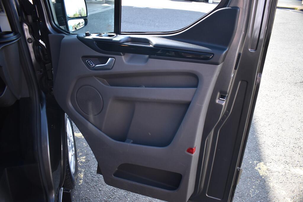 Ford Transit Custom view 28