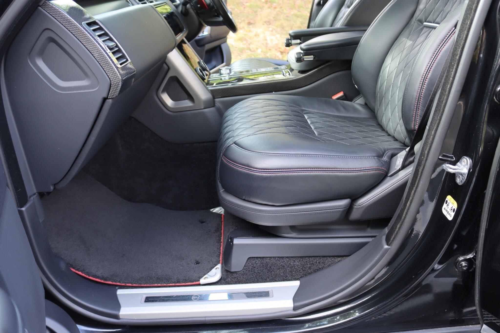 Land Rover Range Rover view 35