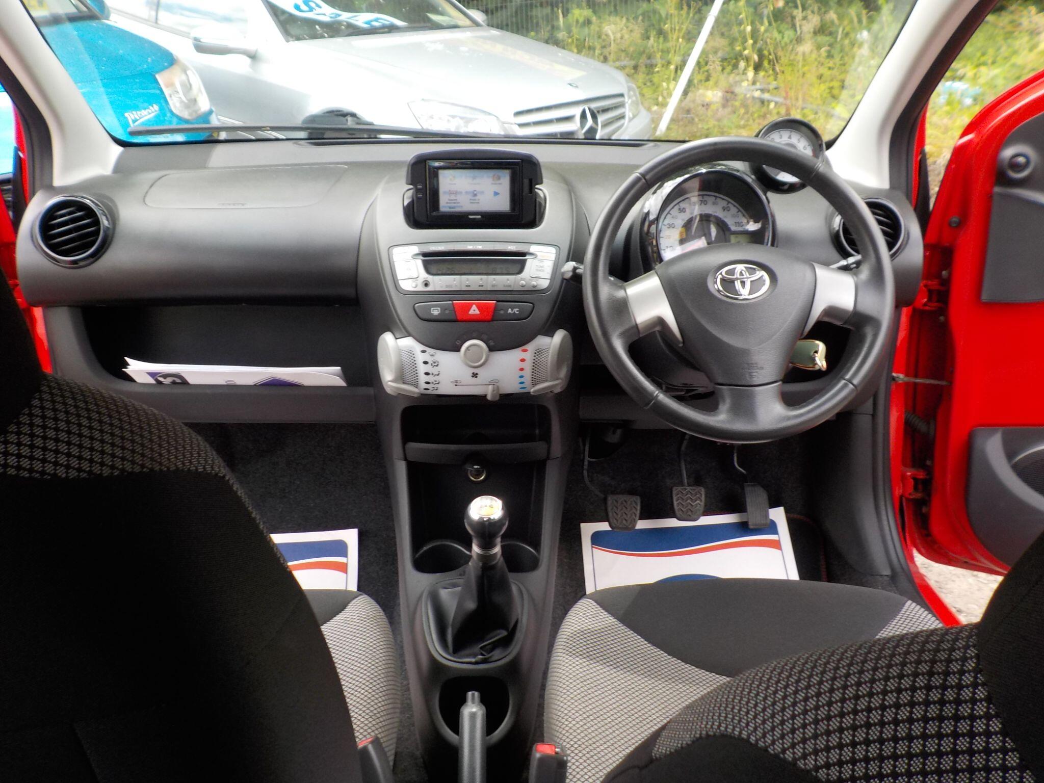 Toyota AYGO 1.0 VVT-i Move Euro 5 3dr