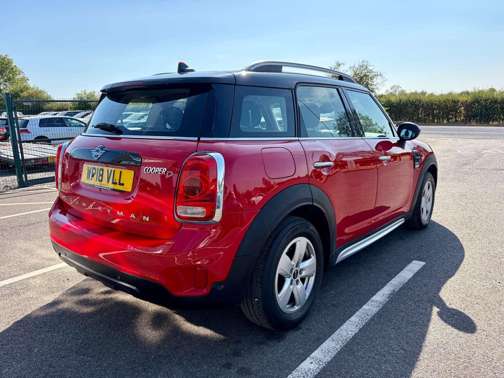 Mini Countryman view 8
