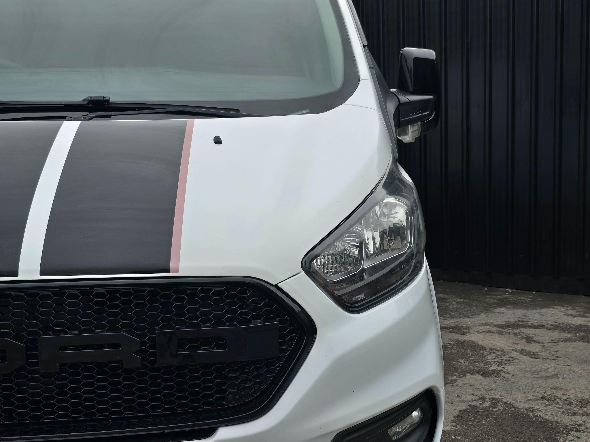 Ford Transit Custom view 10